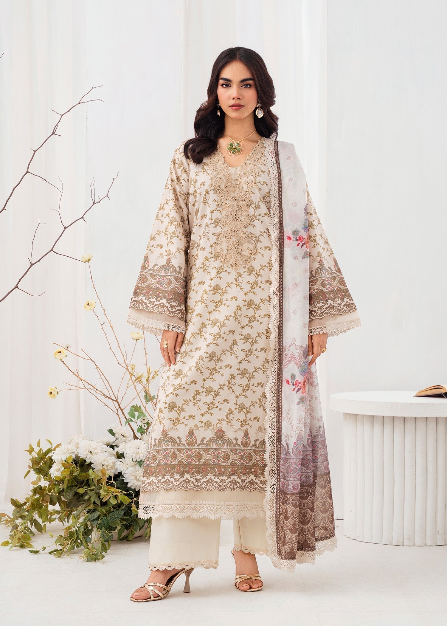 Chandan Nagri Swaya Women 3pcs