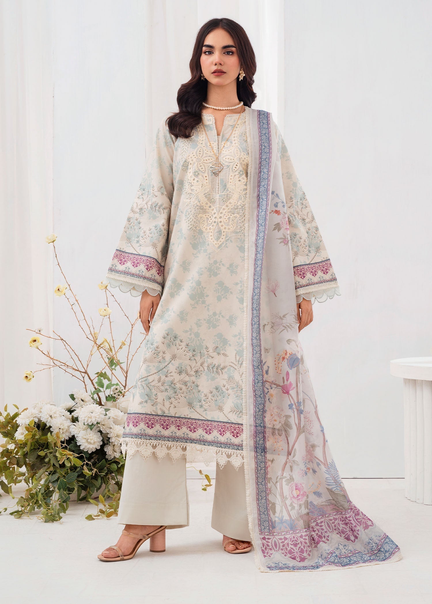 Chandan Nagri Azure Ivory Women 3pcs