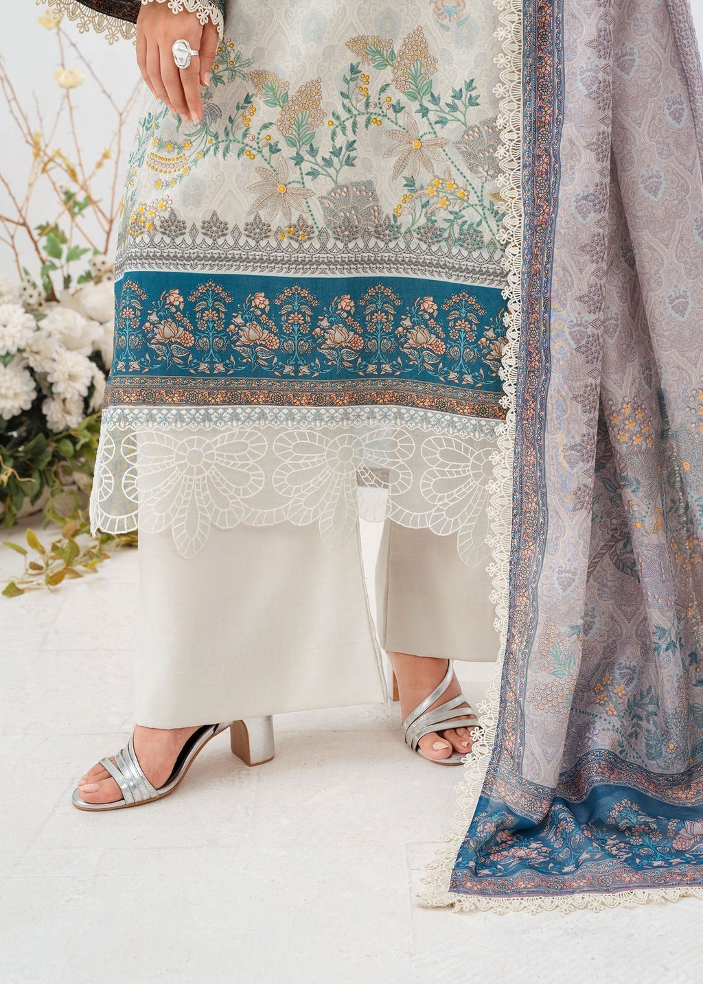 Chandan Nagri Palmis Women 3pcs