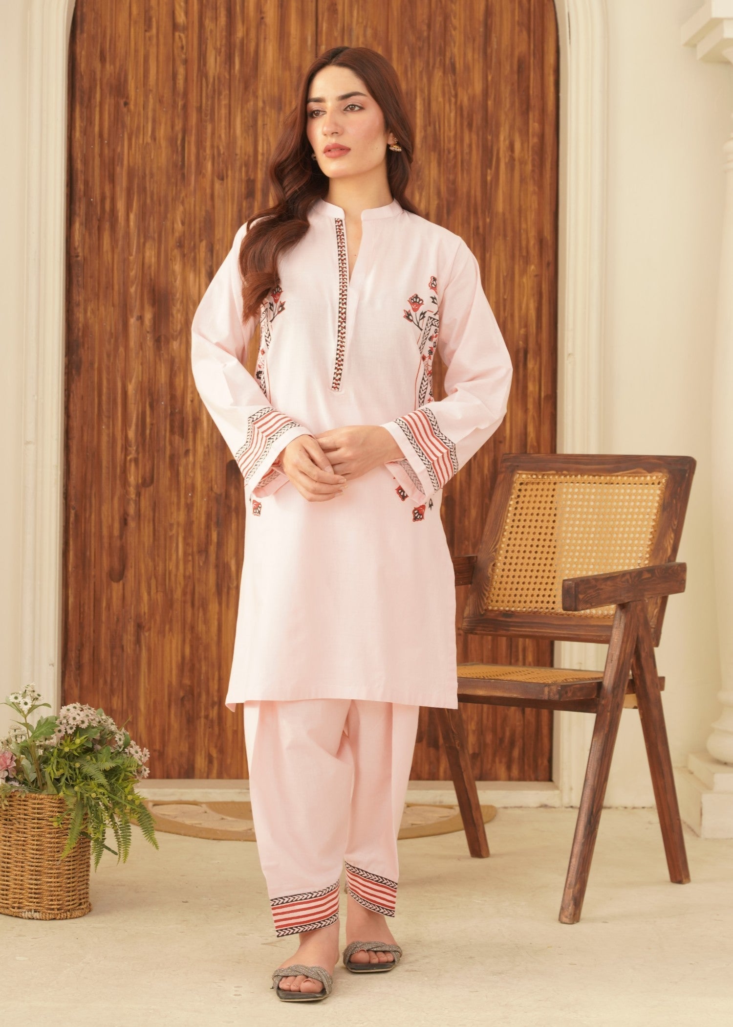 Hoorwani Jeem Pink Women 2pcs