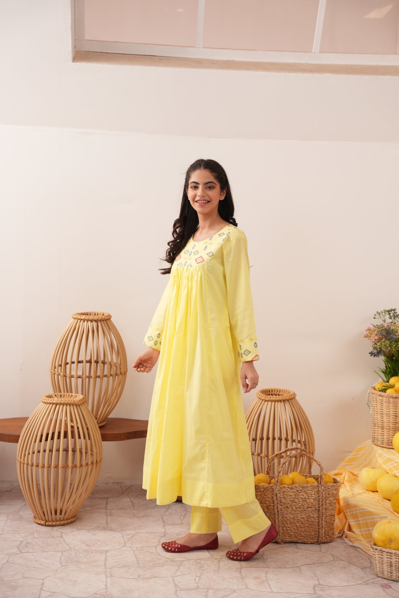 Sparkles Nabeeha Women 2pcs