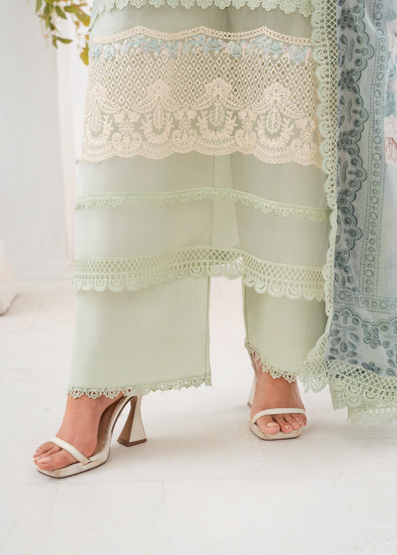 Chandan Nagri Evolet Women 3pcs
