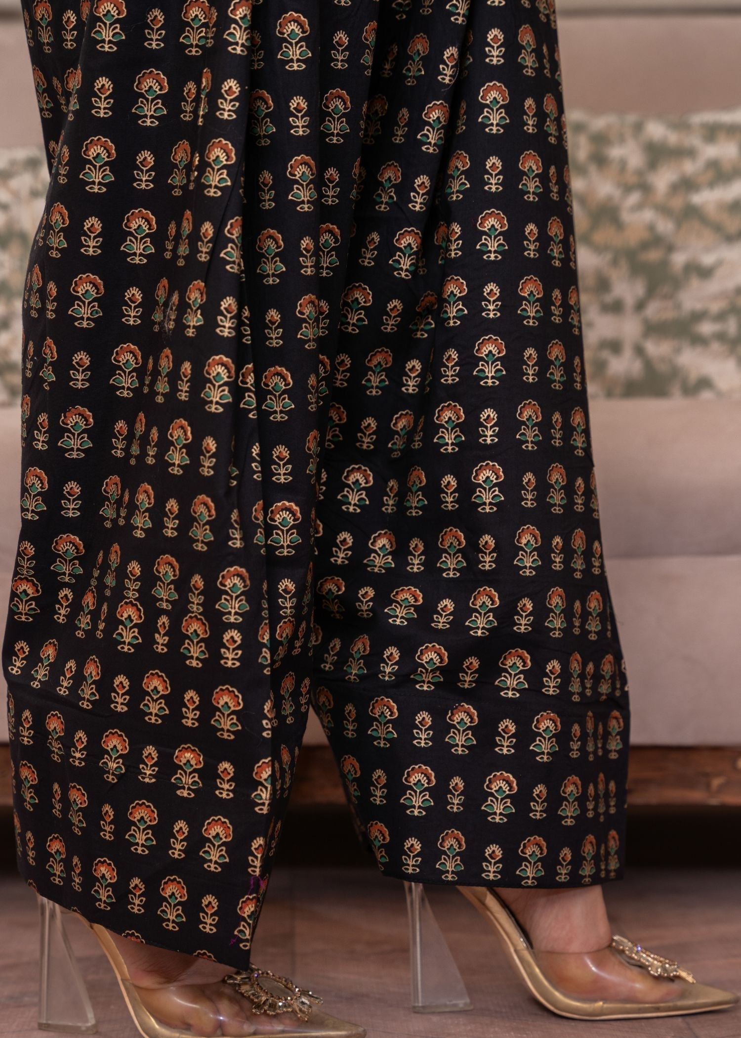 Momin Online Farshi Shalwar B004 Women 1pcs
