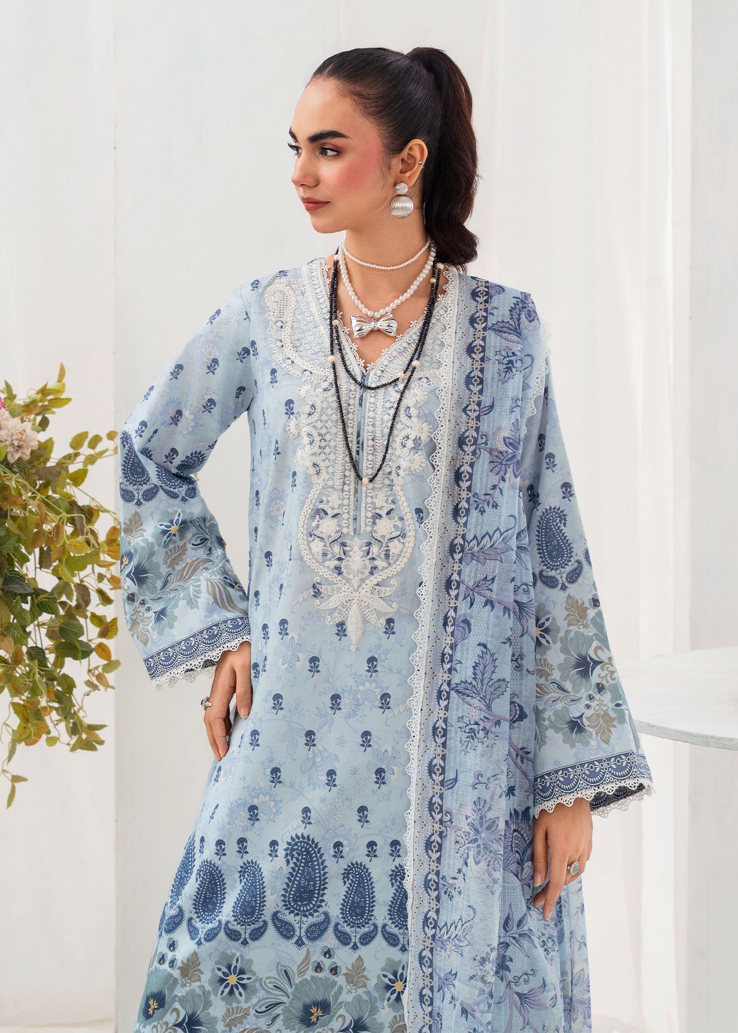 Chandan Nagri Solea Women 3pcs