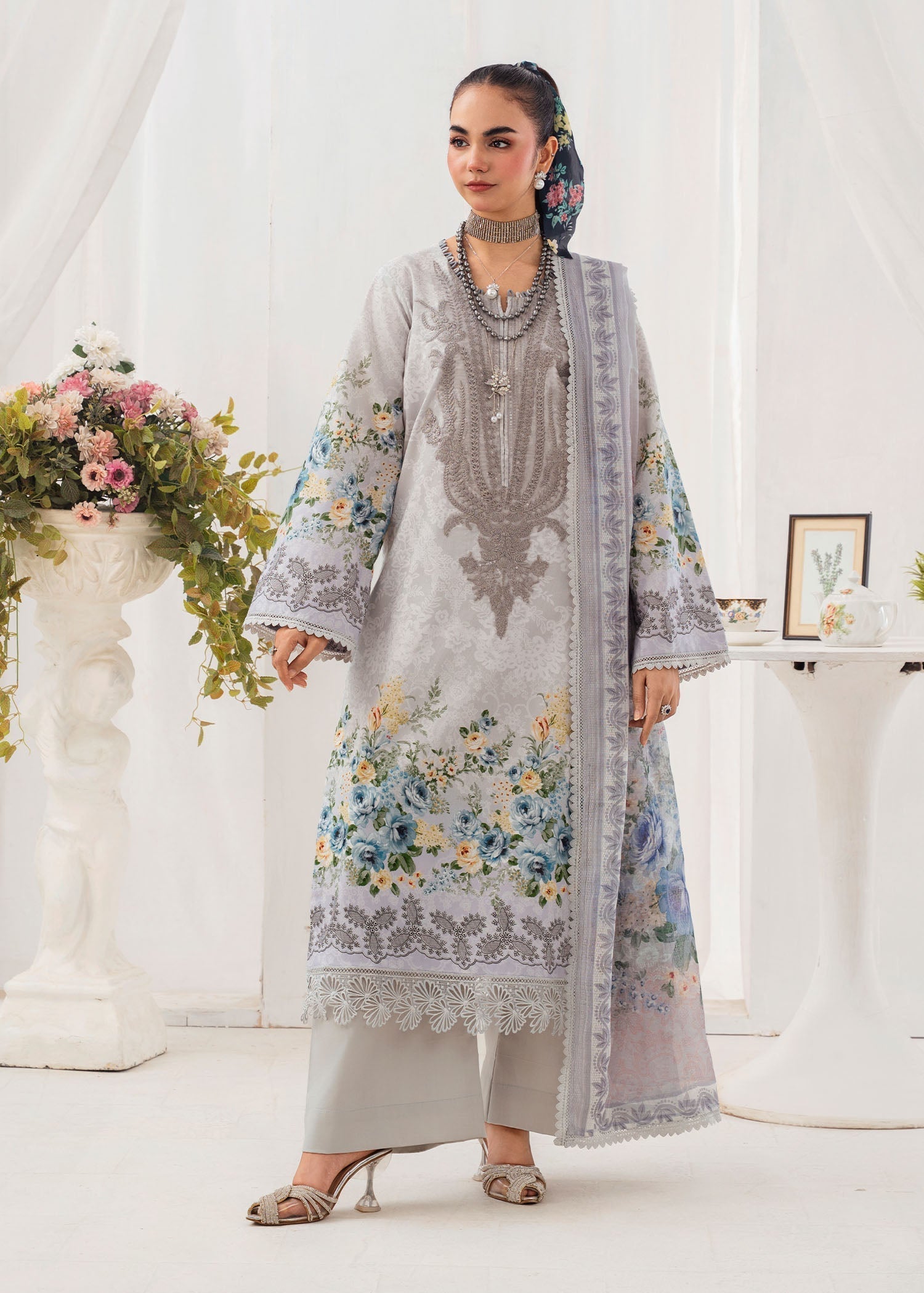 Chandan Nagri Elysee Women 3pcs