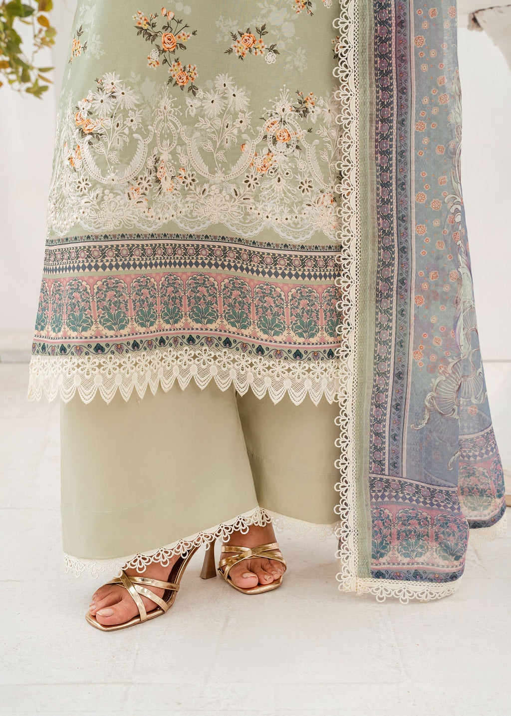 Chandan Nagri Zania_ Women 3pcs