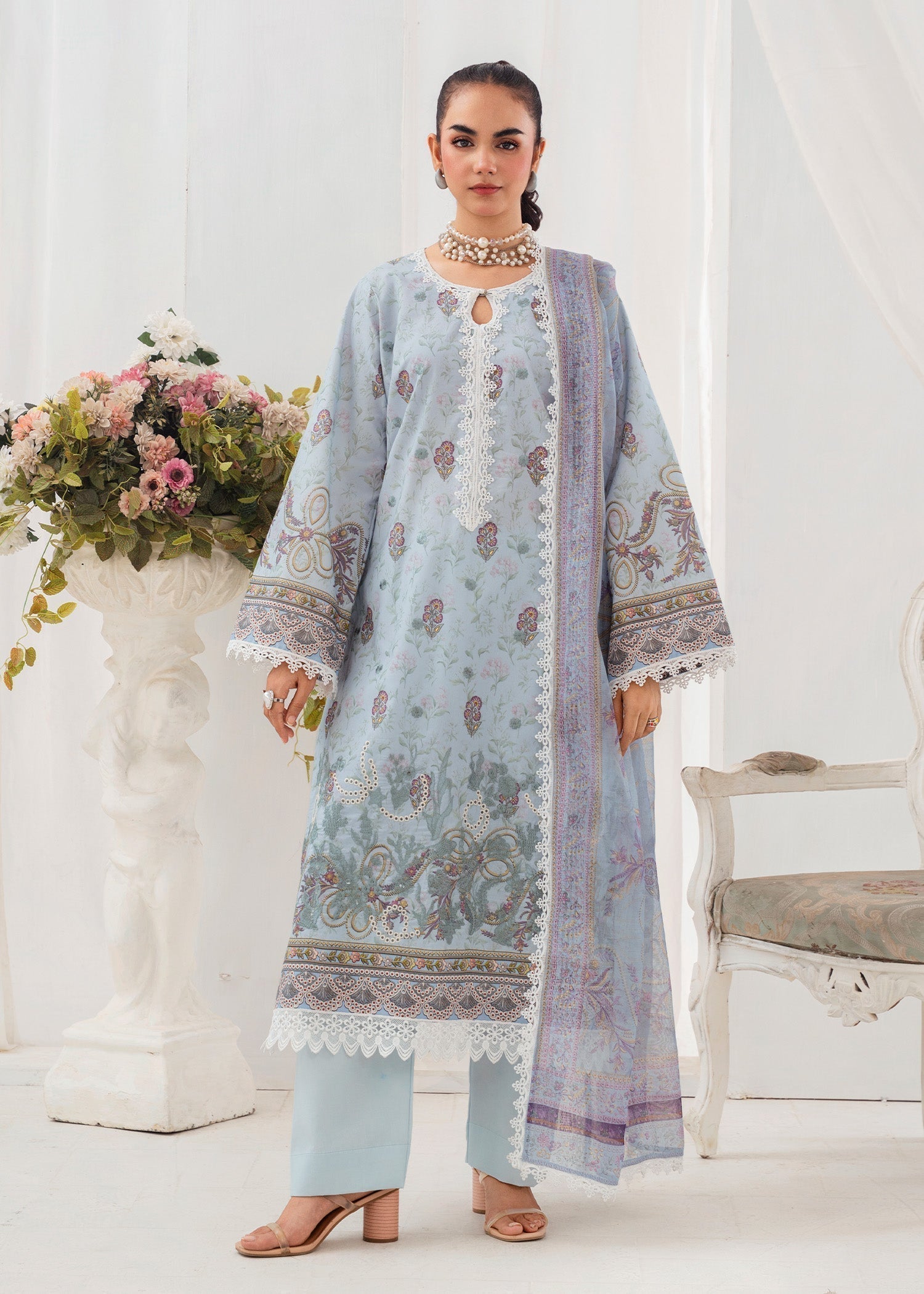 Chandan Nagri Brisa Women 3pcs