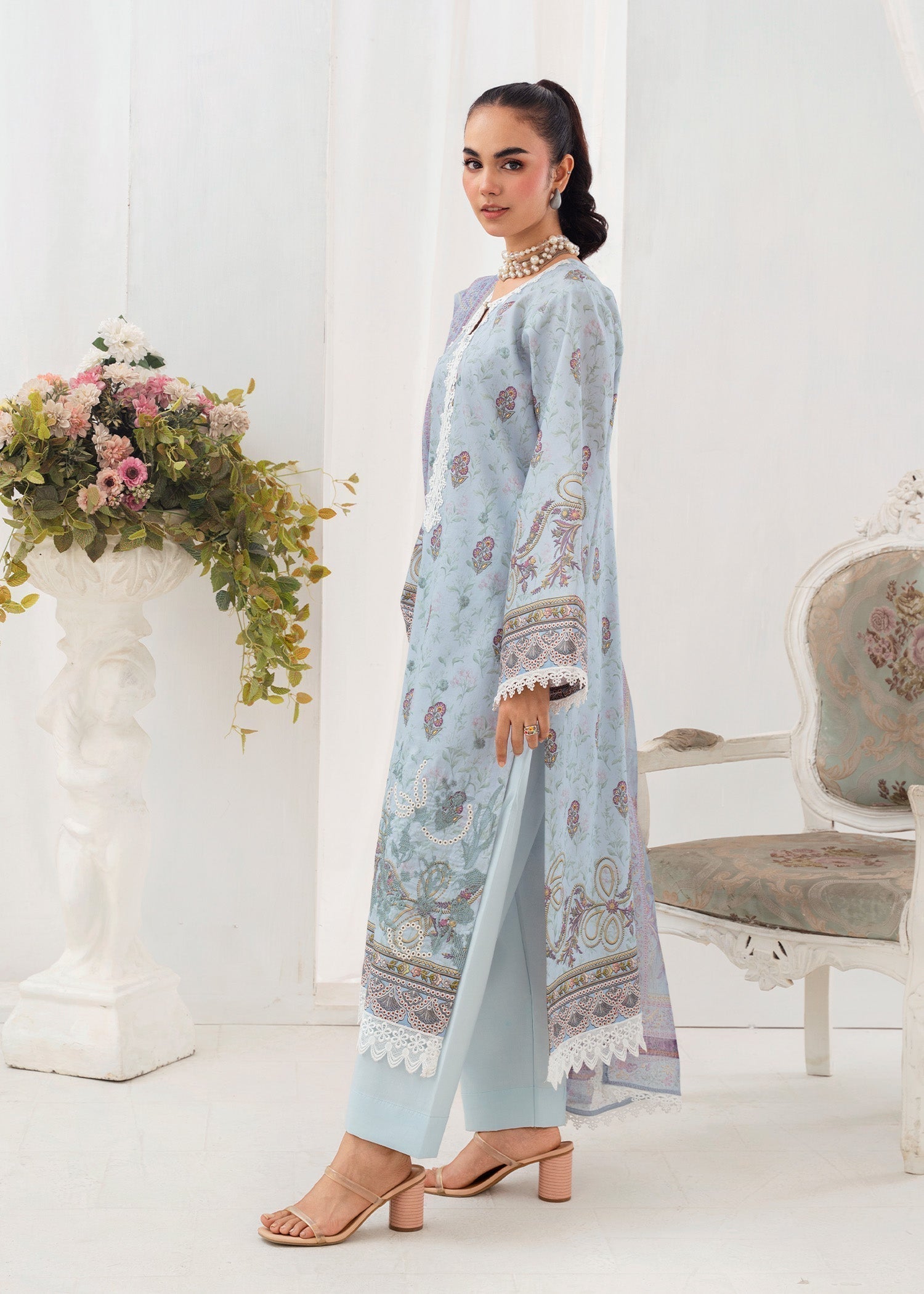 Chandan Nagri Brisa Women 3pcs
