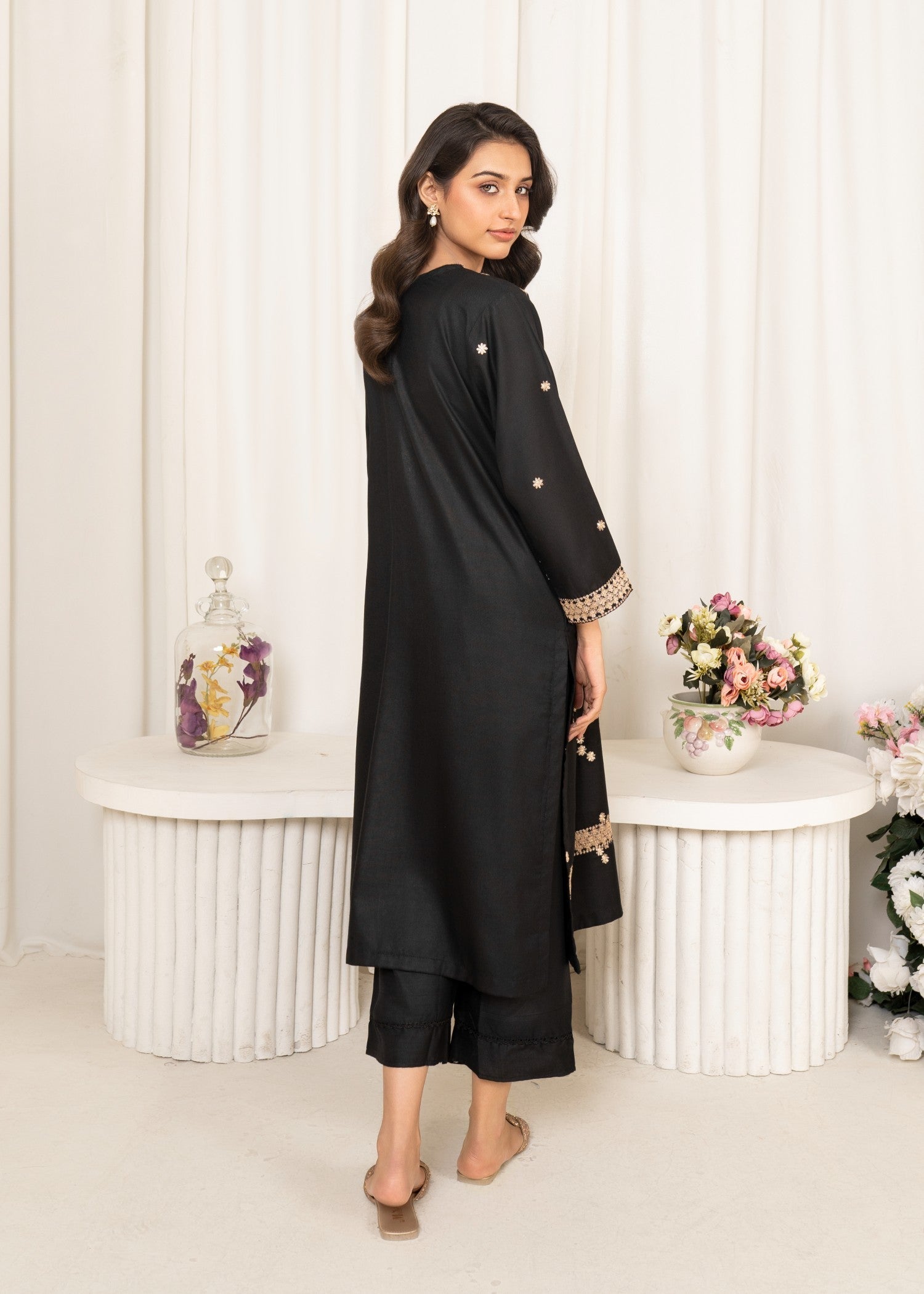 Tawakal Closet Black Luxe Women 2pcs