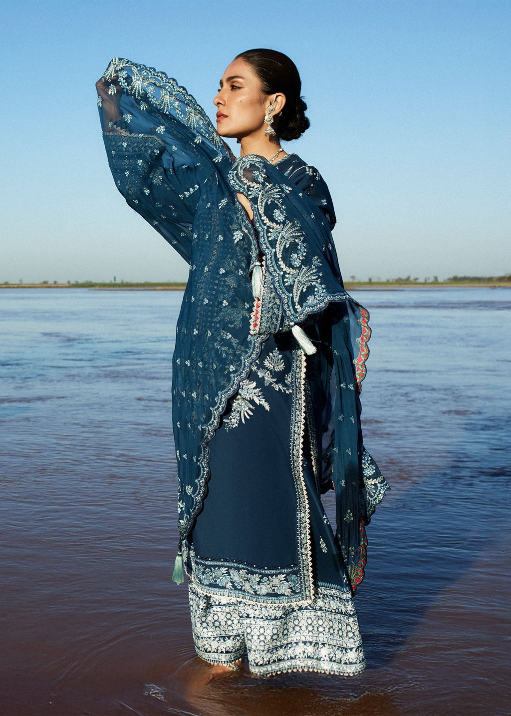 Hussain Rehar Demo Meherbano Women 3pcs