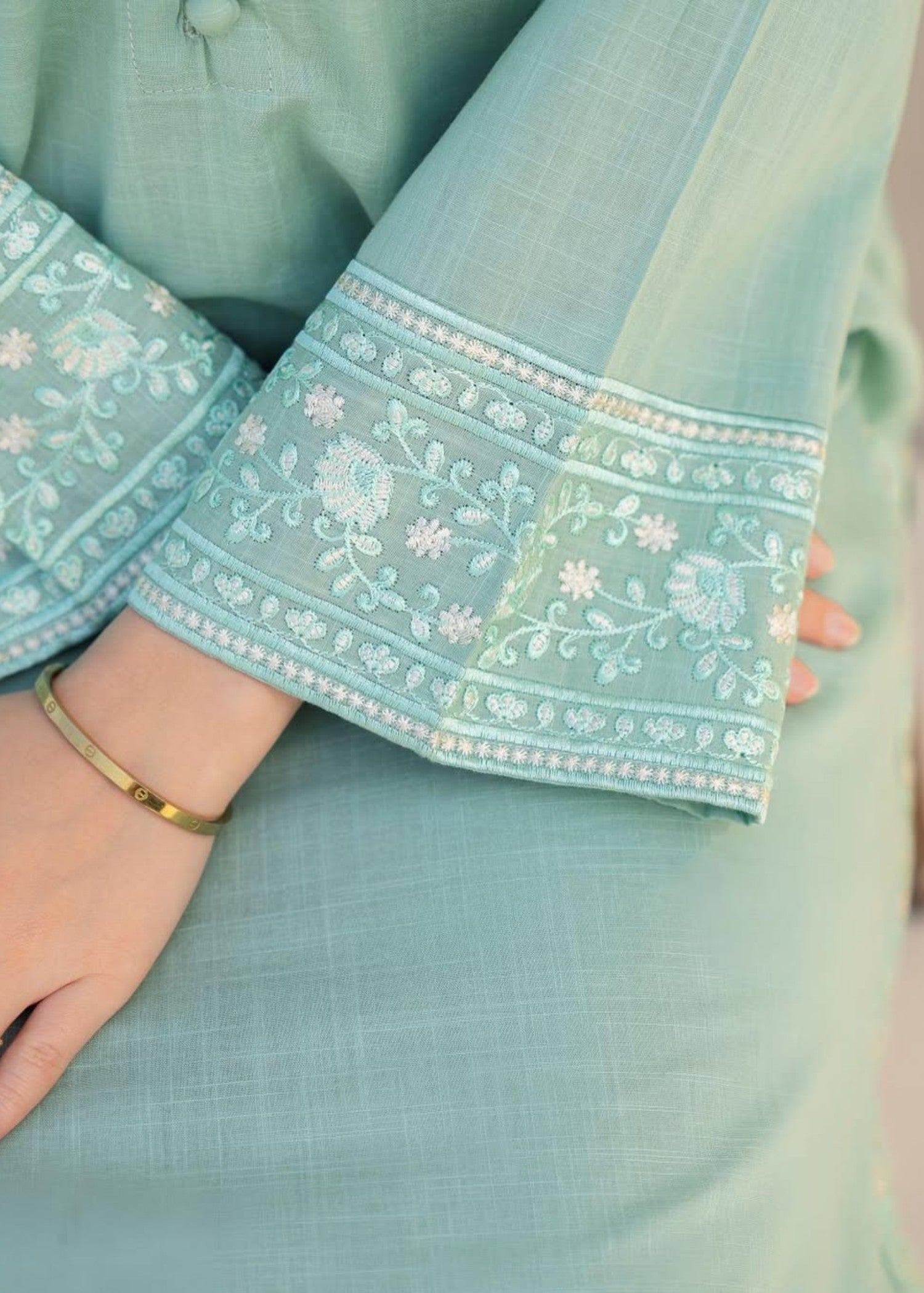 Shehroz Fashion BLUE DIAMOND LAWN EMBROIDERY SUIT Women 2pcs