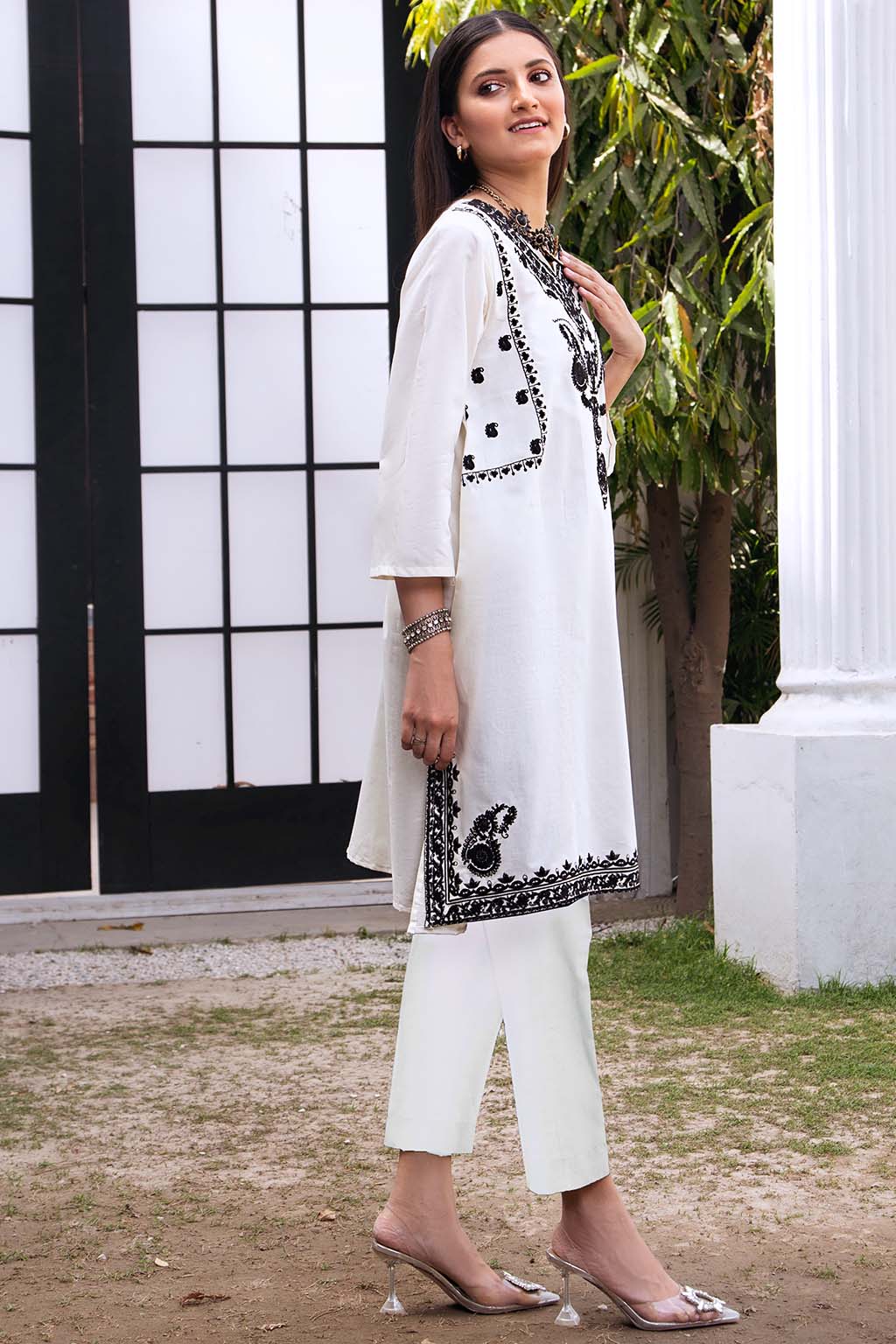 Iza Nur By Resham Ghar Iza Nur INFC 03 Women 2pcs