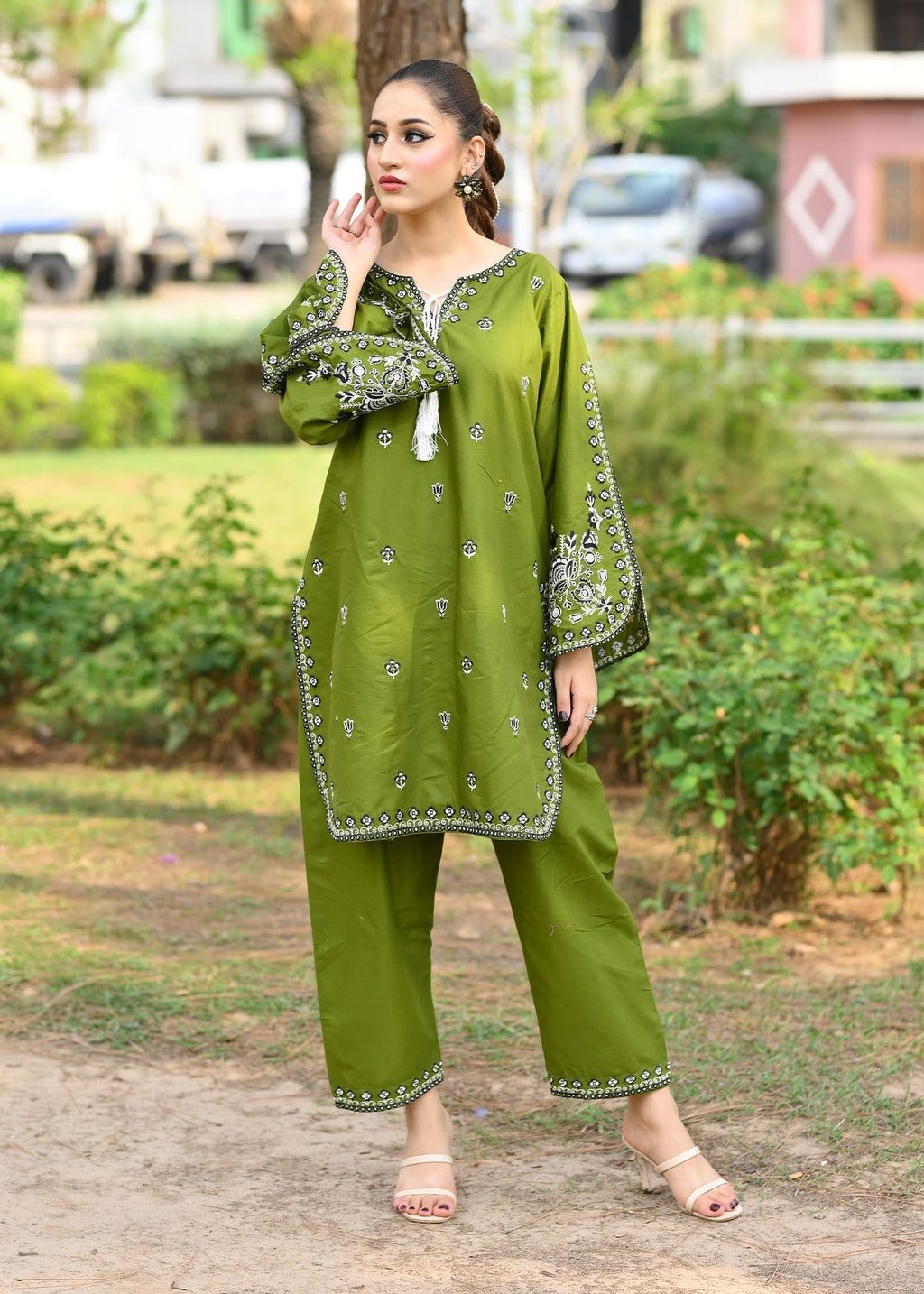 Chaudhary Arts Hijab Embroidered Women 2pcs