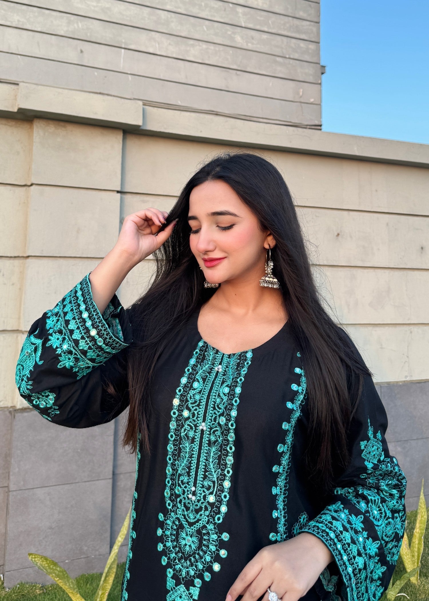 Chaudhary Arts kaira Embroidered black Women 2pcs