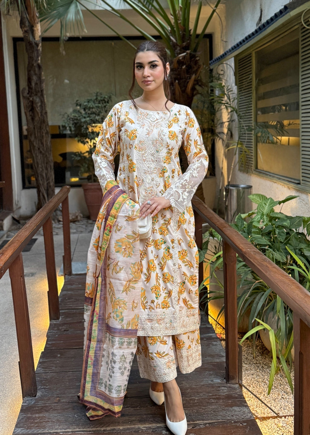 Ayesha B (Aroob) Women 3pcs