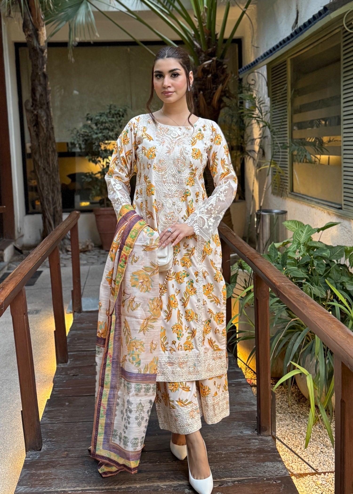 Ayesha B (Aroob) Women 3pcs