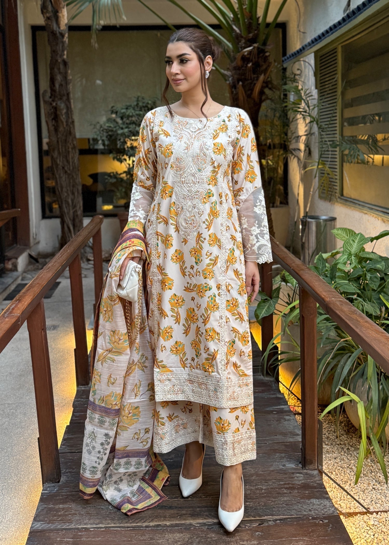 Ayesha B (Aroob) Women 3pcs