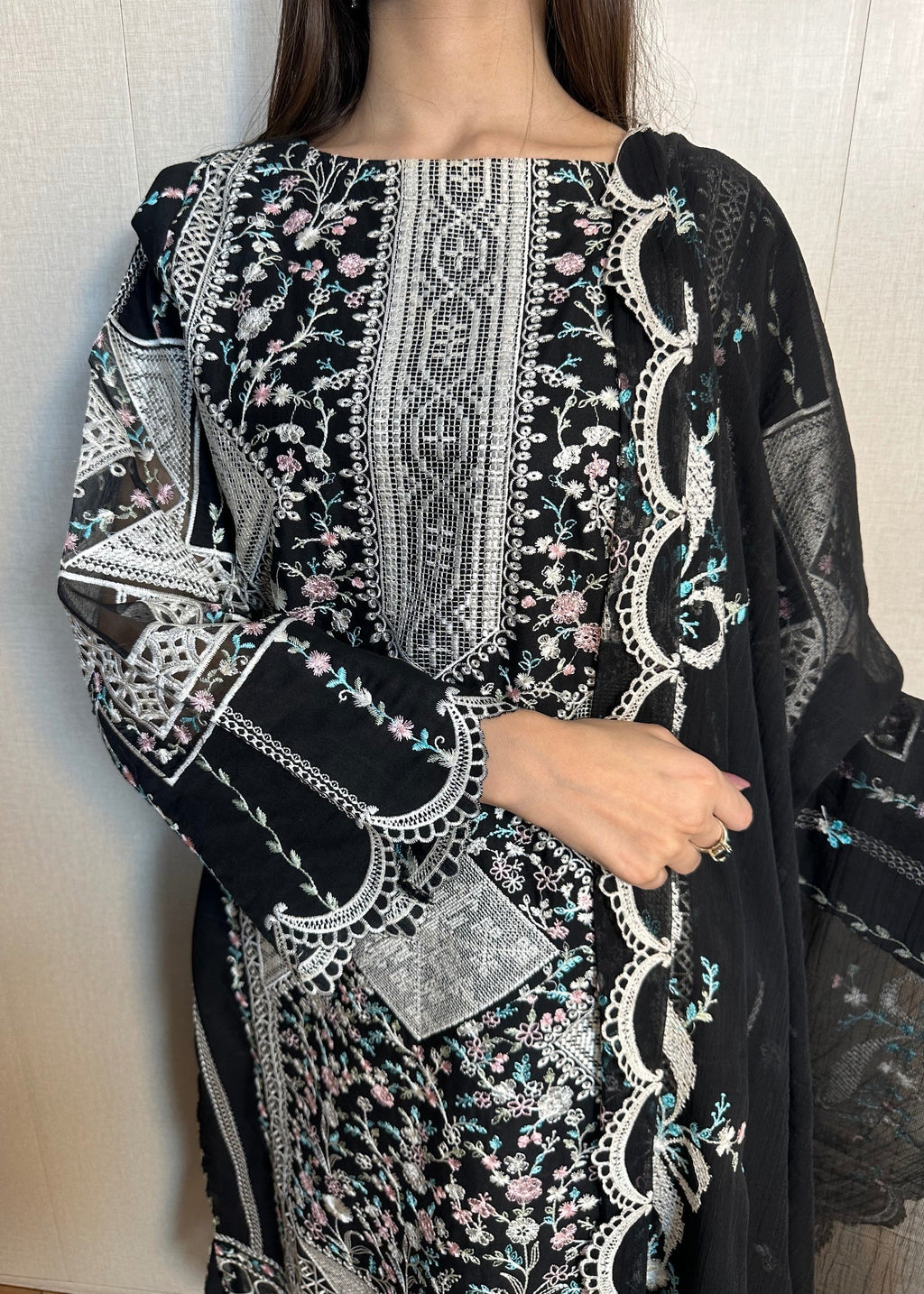 Suits By Sadia TOZY BLACK LAWN Women 3pcs