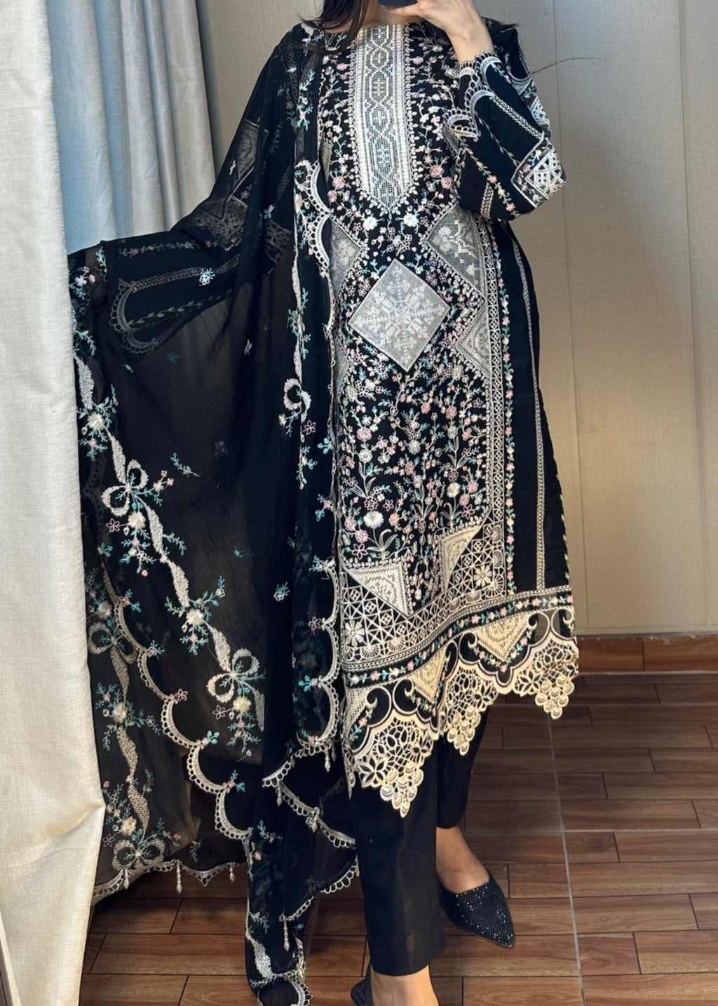 Suits By Sadia TOZY BLACK LAWN Women 3pcs