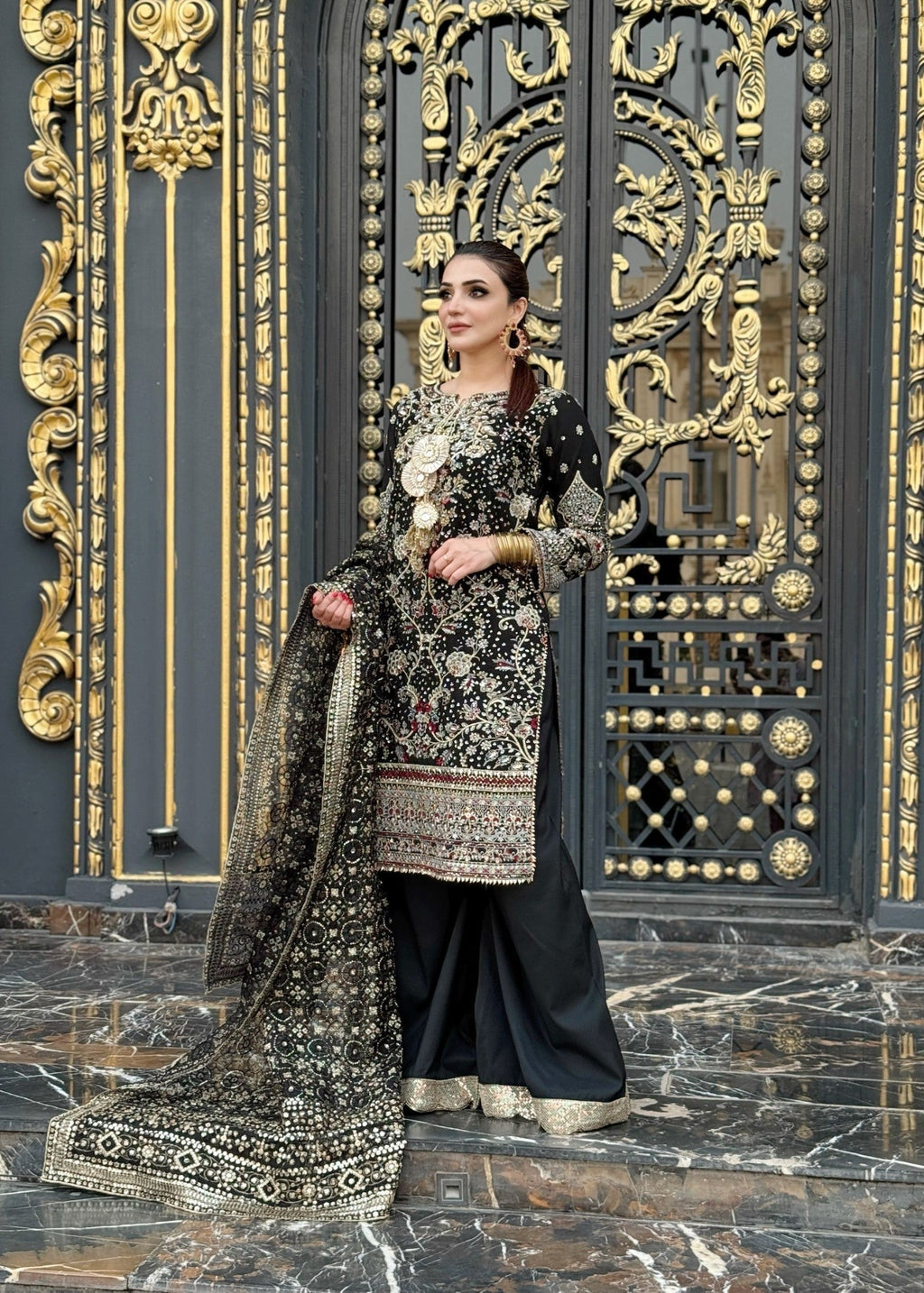 Zarmaad Noor e Nazar 04 – Classic Black Women 3pcs