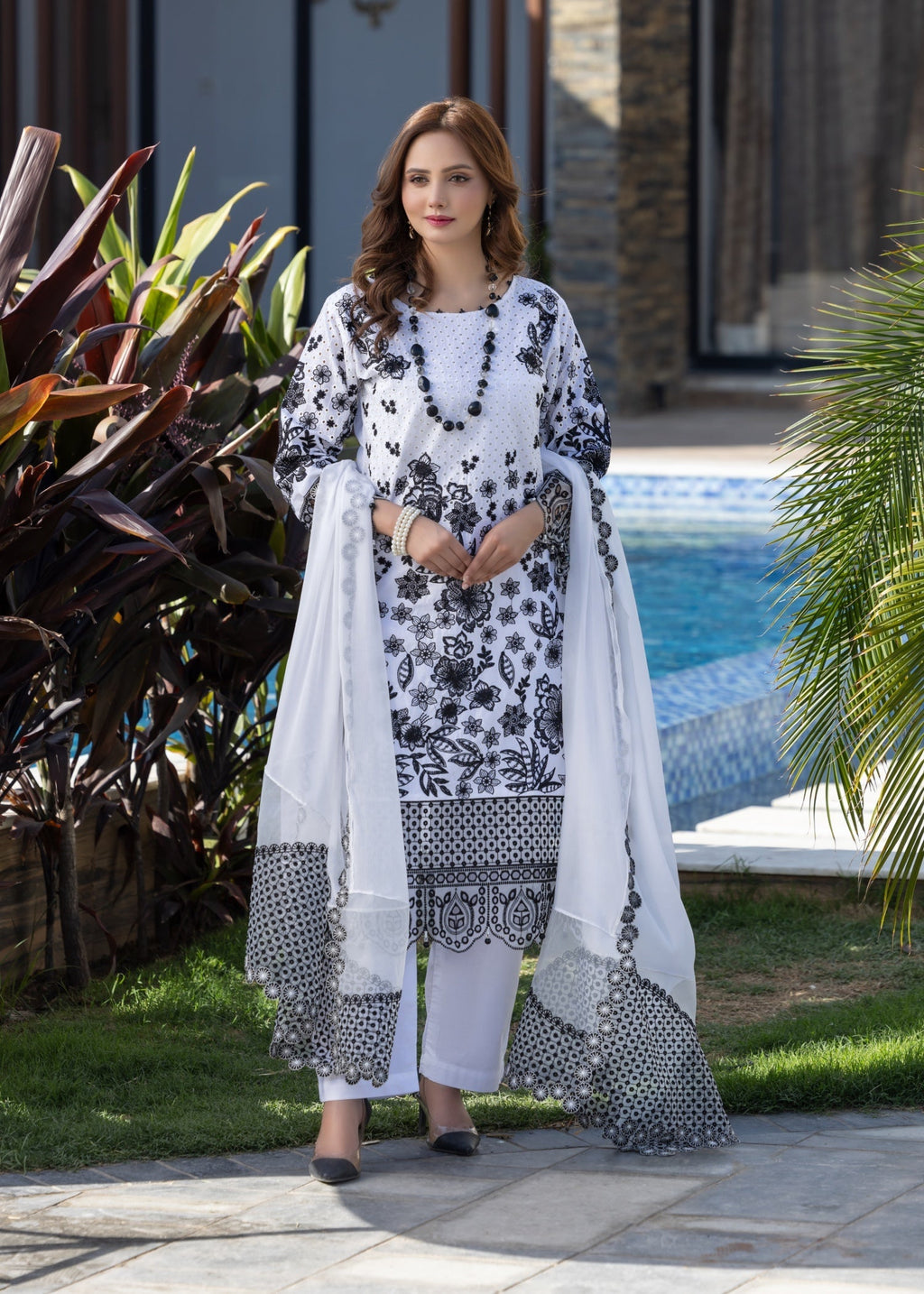 Suits By Sadia CHAND WALA SAFAID LAWN Women 3pcs