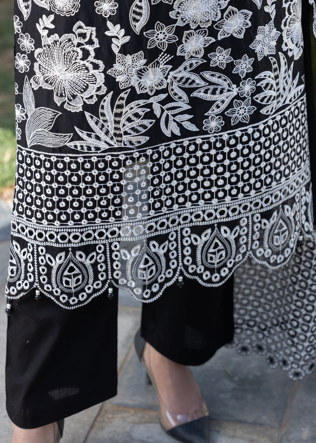 Suits By Sadia BLACK CHIKANKARI LAWN Women 3pcs