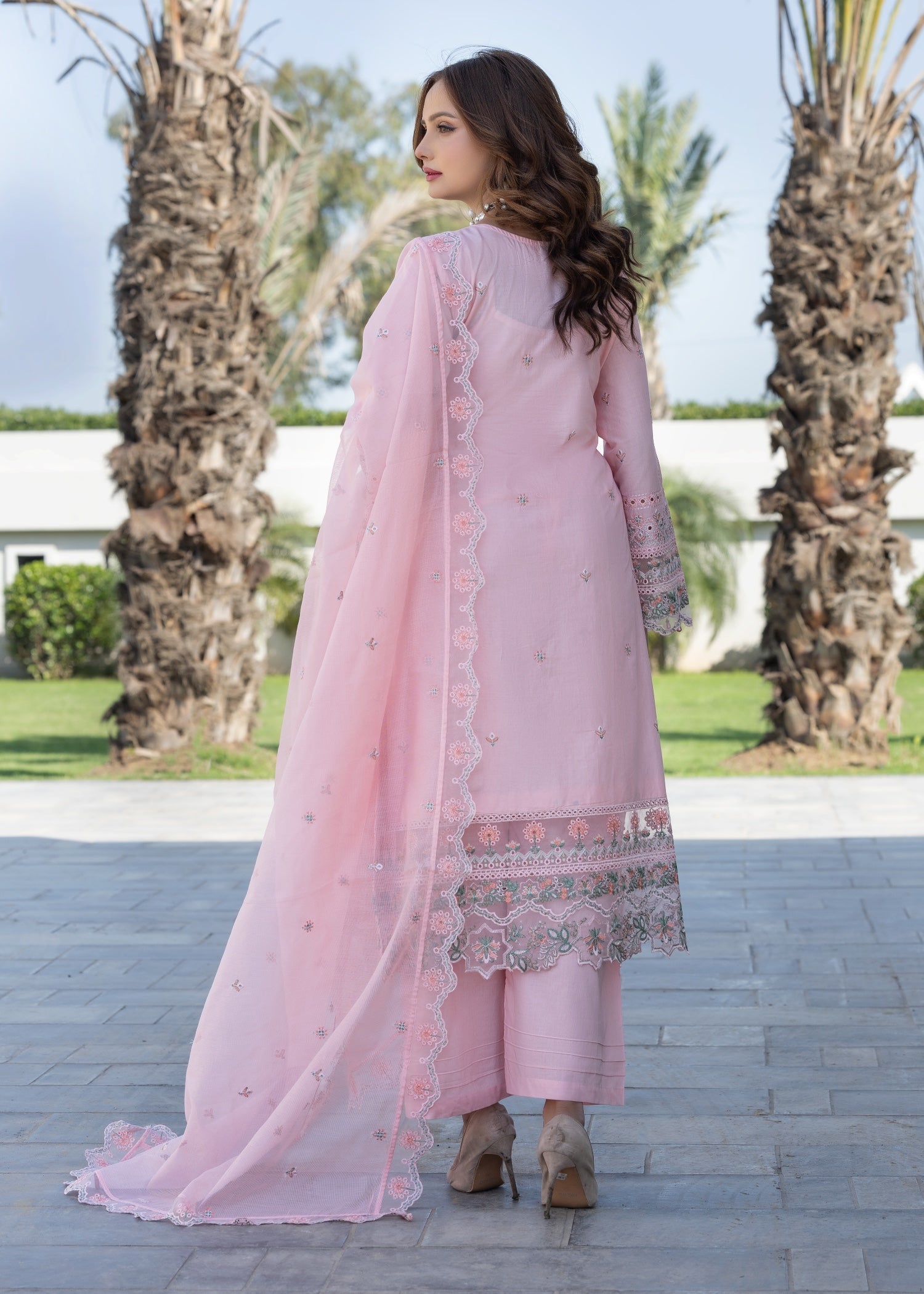 Suits By Sadia PINKY CHIKANKARI LAWN Women 3pcs