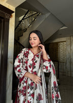 Suits By Sadia Flower rose lawn Women 3pcs