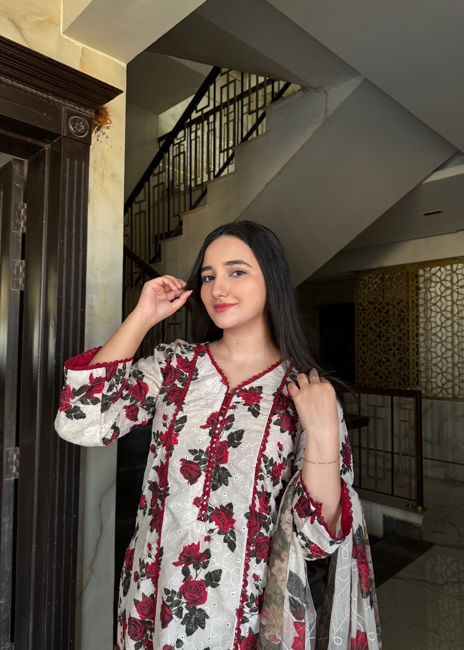 Suits By Sadia Flower rose lawn Women 3pcs