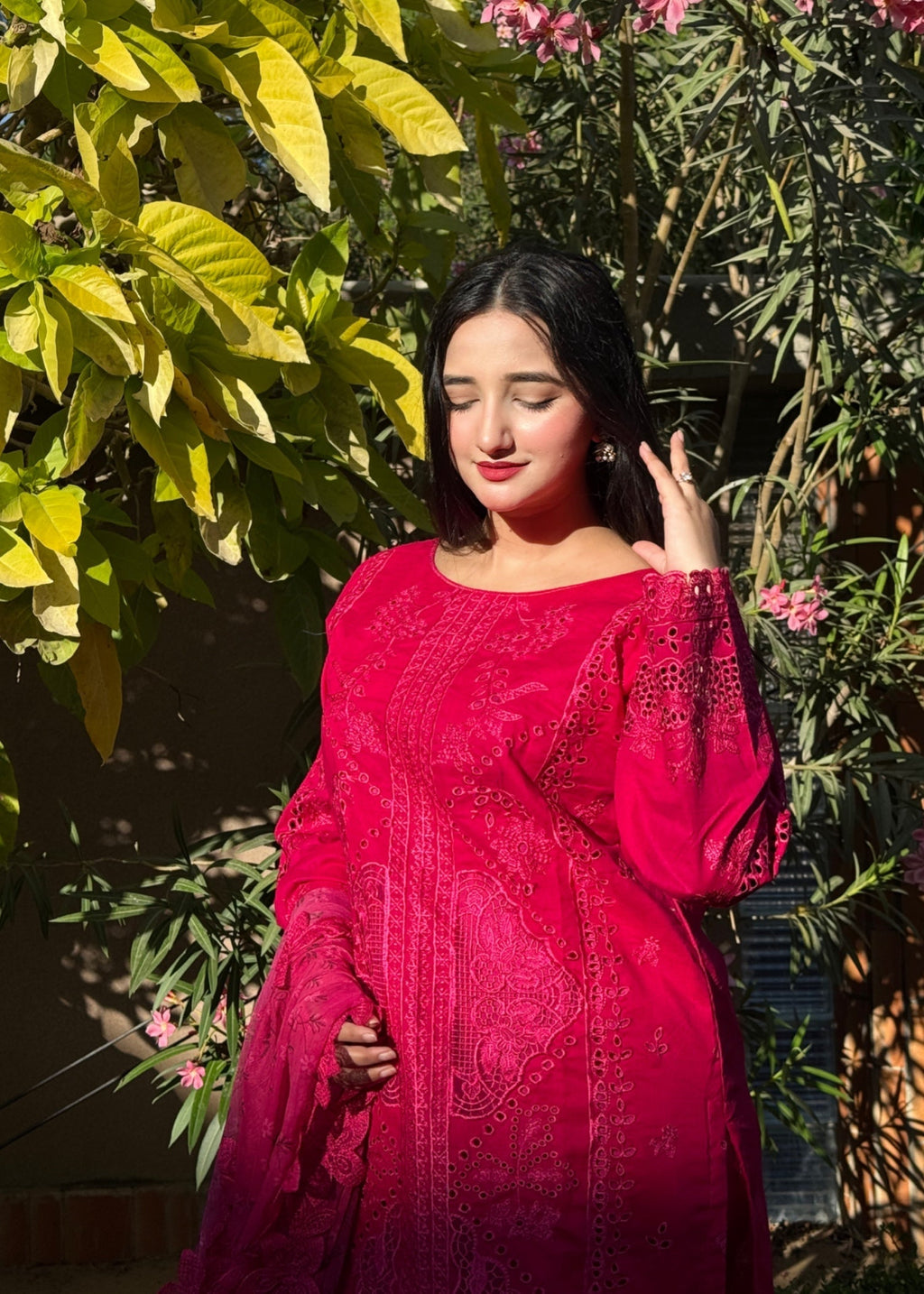 Suits By Sadia Shocking pink lawn Women 3pcs