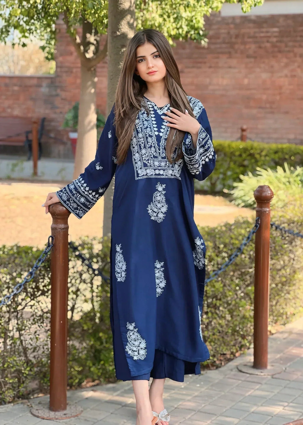 Sajfi Closet Iris Embroidered Stitched Suit for Women Women 2pcs