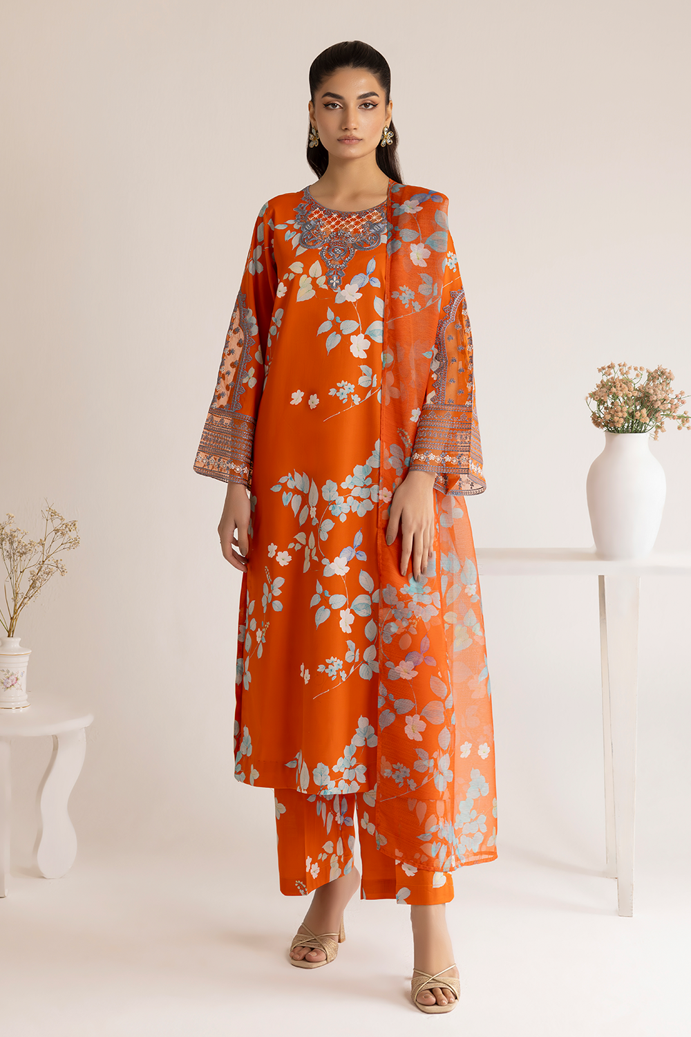 Esra Embroidered lawn DT 23 14 Women 3pcs