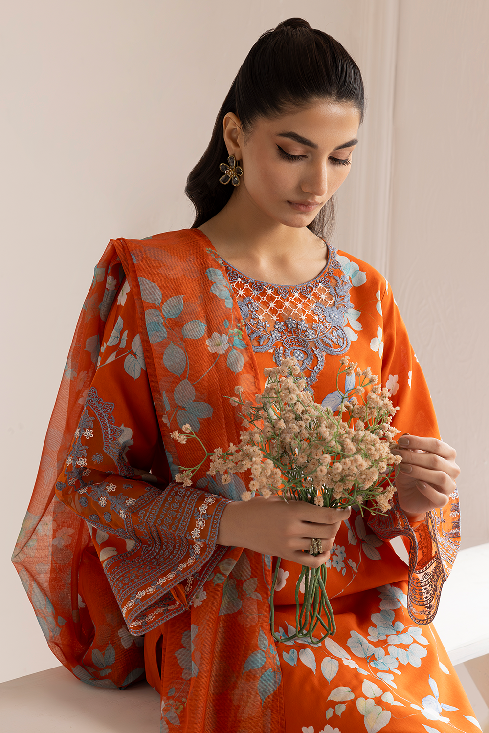 Esra Embroidered lawn DT 23 14 Women 3pcs
