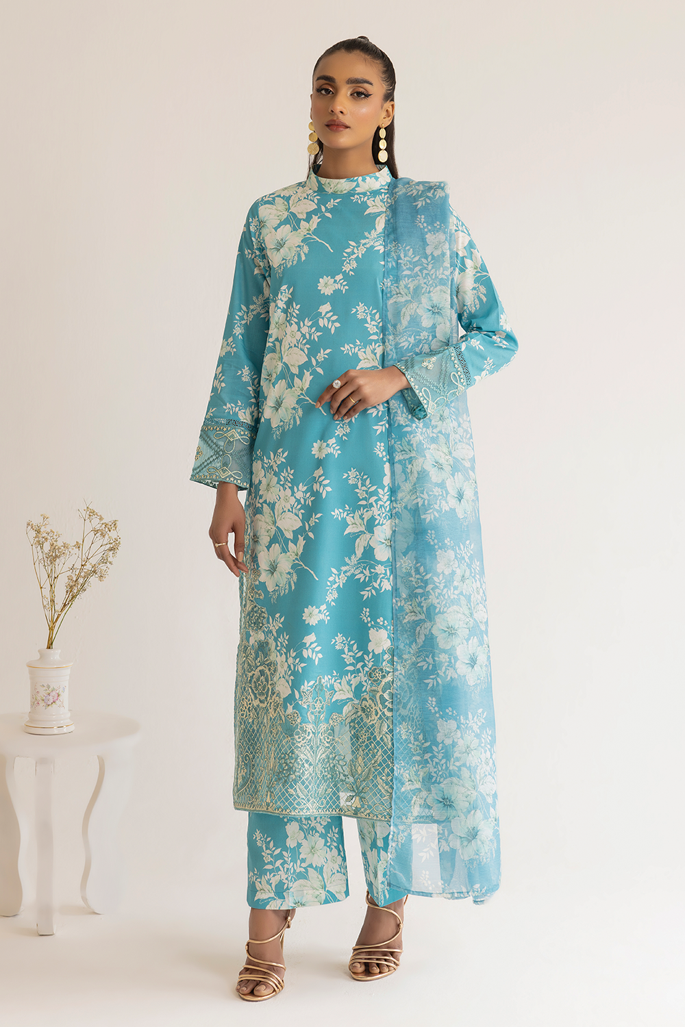 Esra Embroidered lawn DT 23 10 Women 3pcs