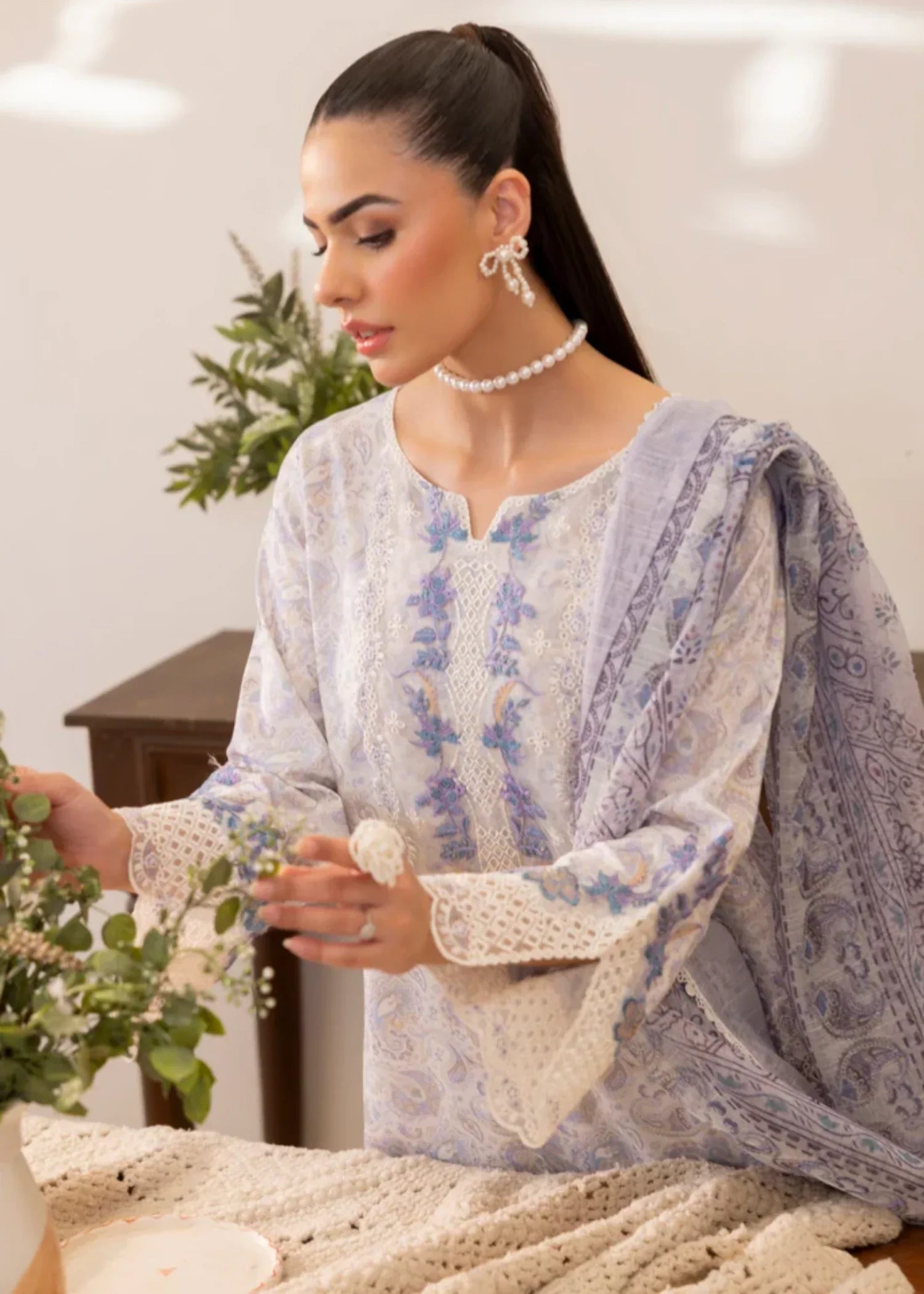 Mohagni LP 09 LAWN PRINTED Women 3pcs
