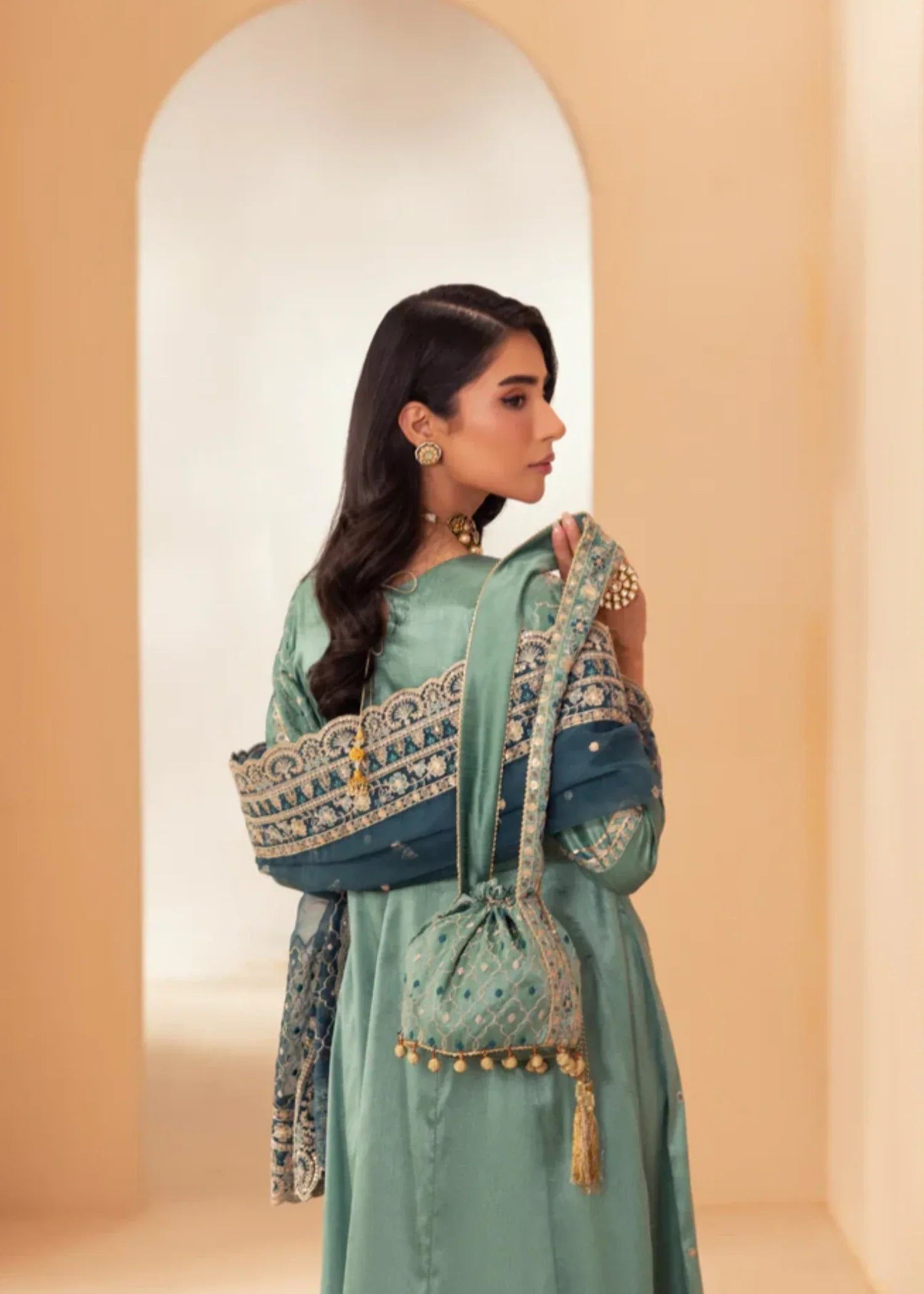 Mohagni MGS 30 RAW SILK STITCHED Women 2pcs