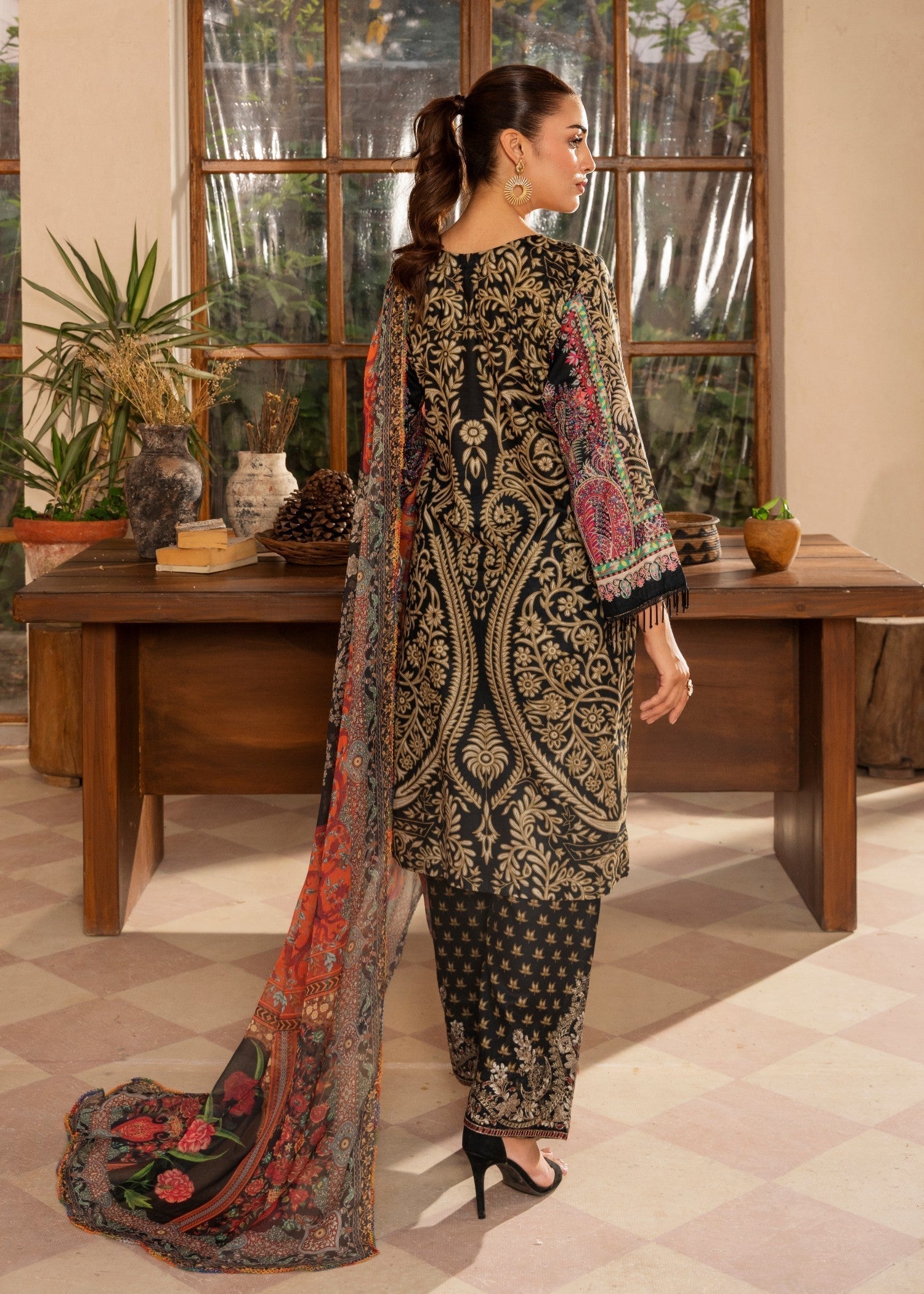Polawn PD LAWN 25 404 B | PRET LAWN COLLECTION Women 3pcs