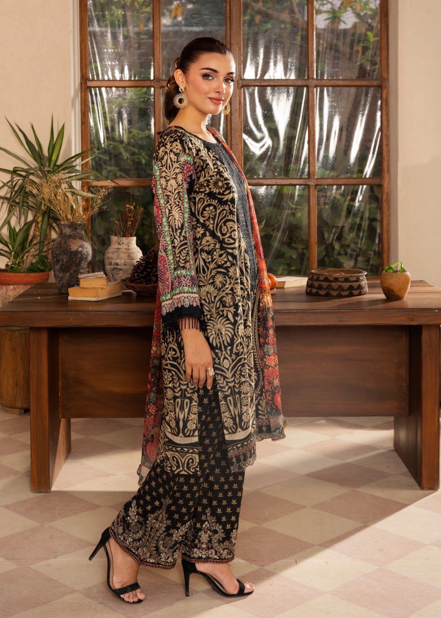 Polawn PD LAWN 25 404 B | PRET LAWN COLLECTION Women 3pcs