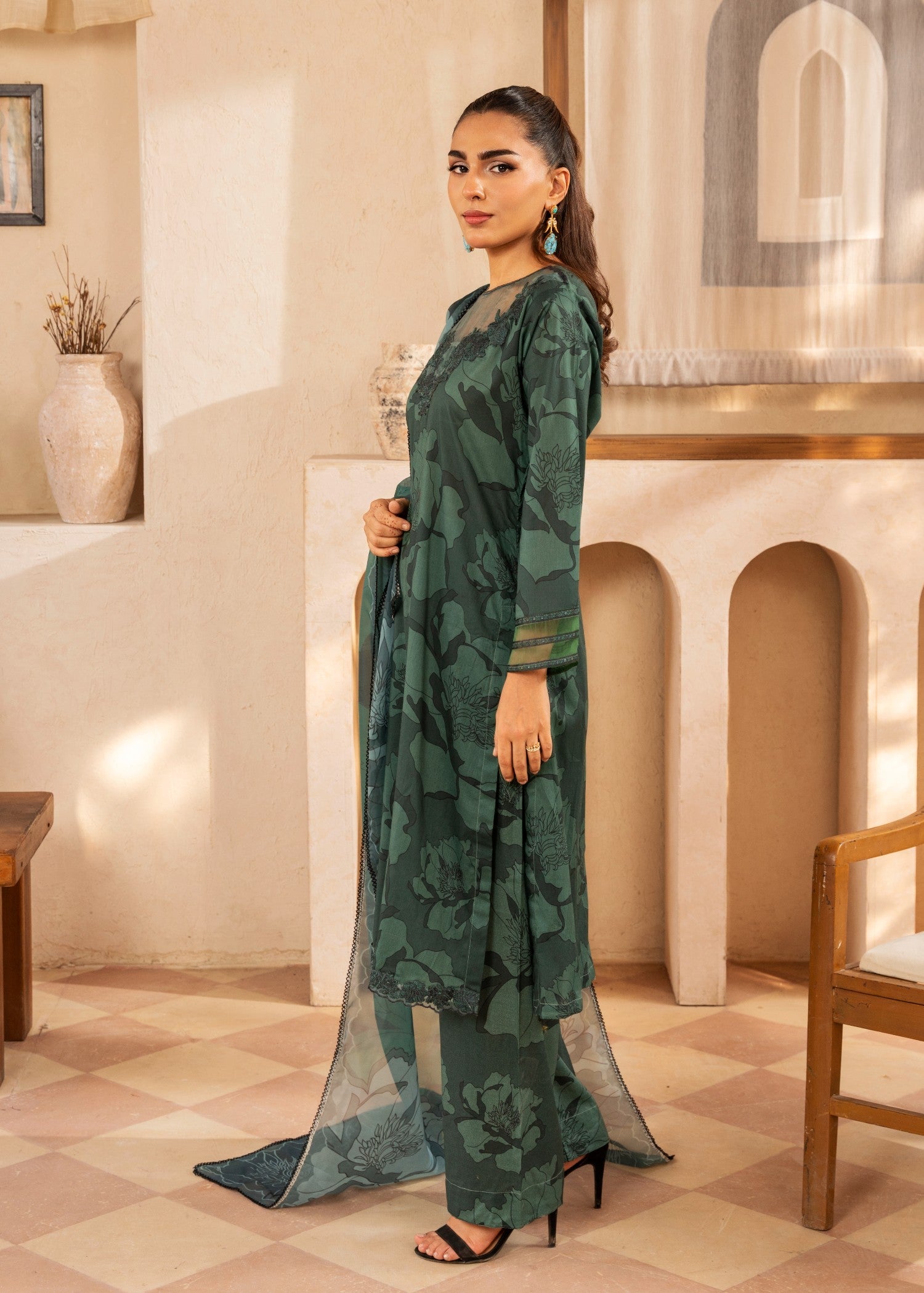 Polawn PD LAWN 25 422 B | PRET LAWN COLLECTION Women 3pcs
