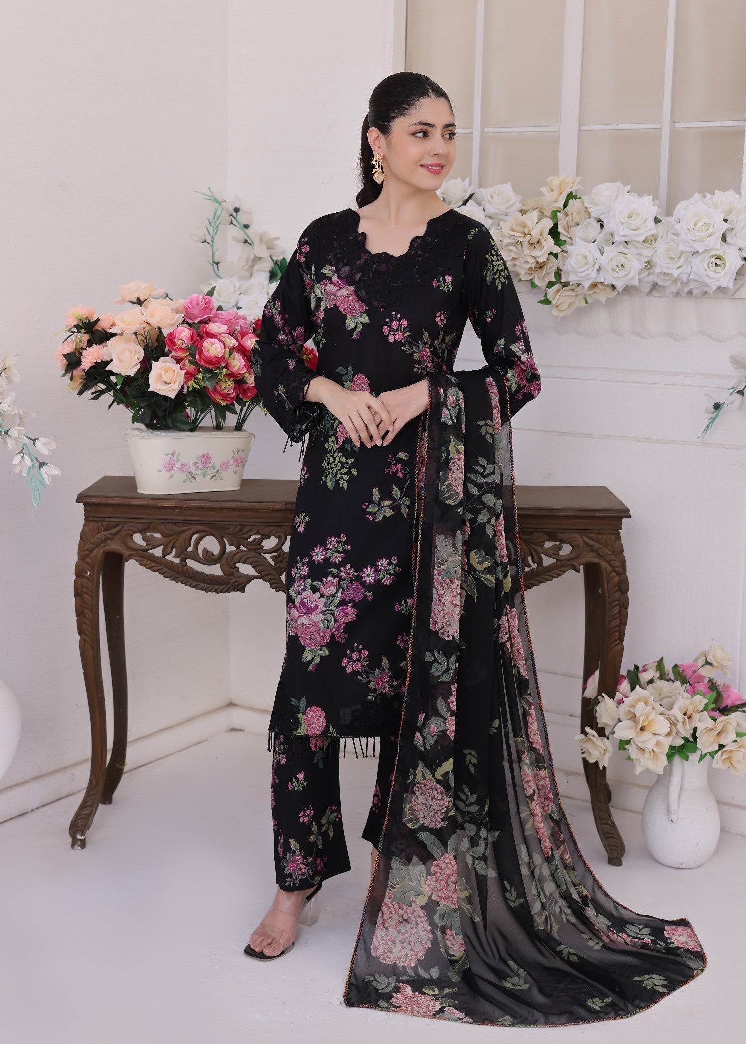 Polawn PD LAWN 25 424 | PRET LAWN COLLECTION Women 3pcs