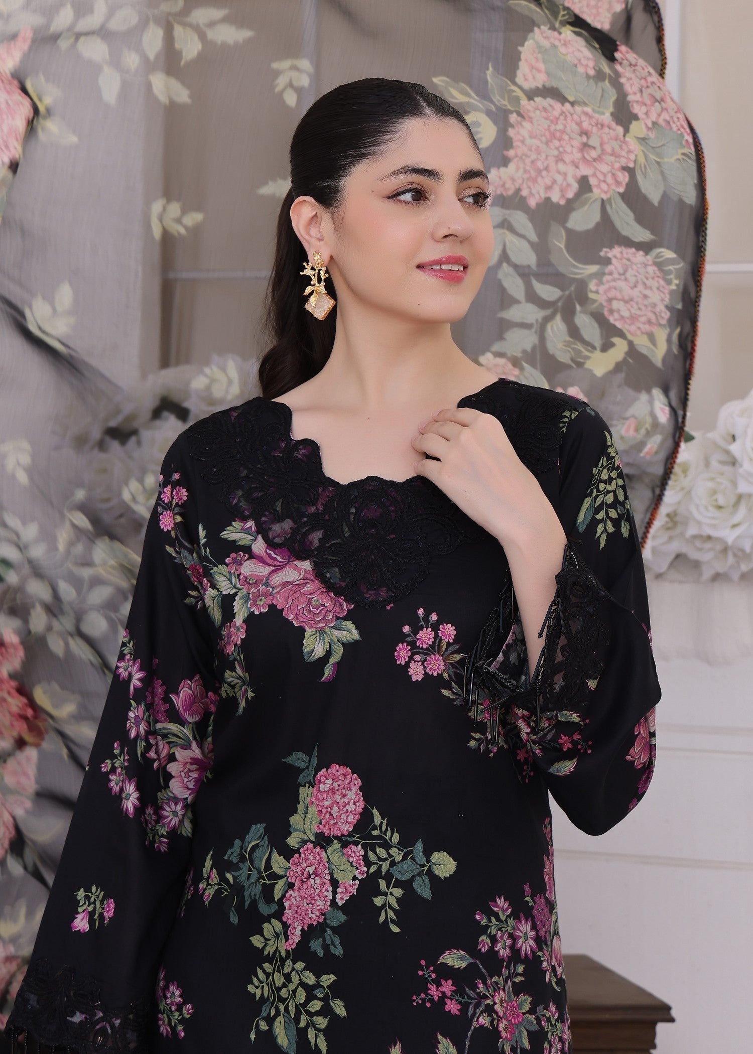 Polawn PD LAWN 25 424 | PRET LAWN COLLECTION Women 3pcs