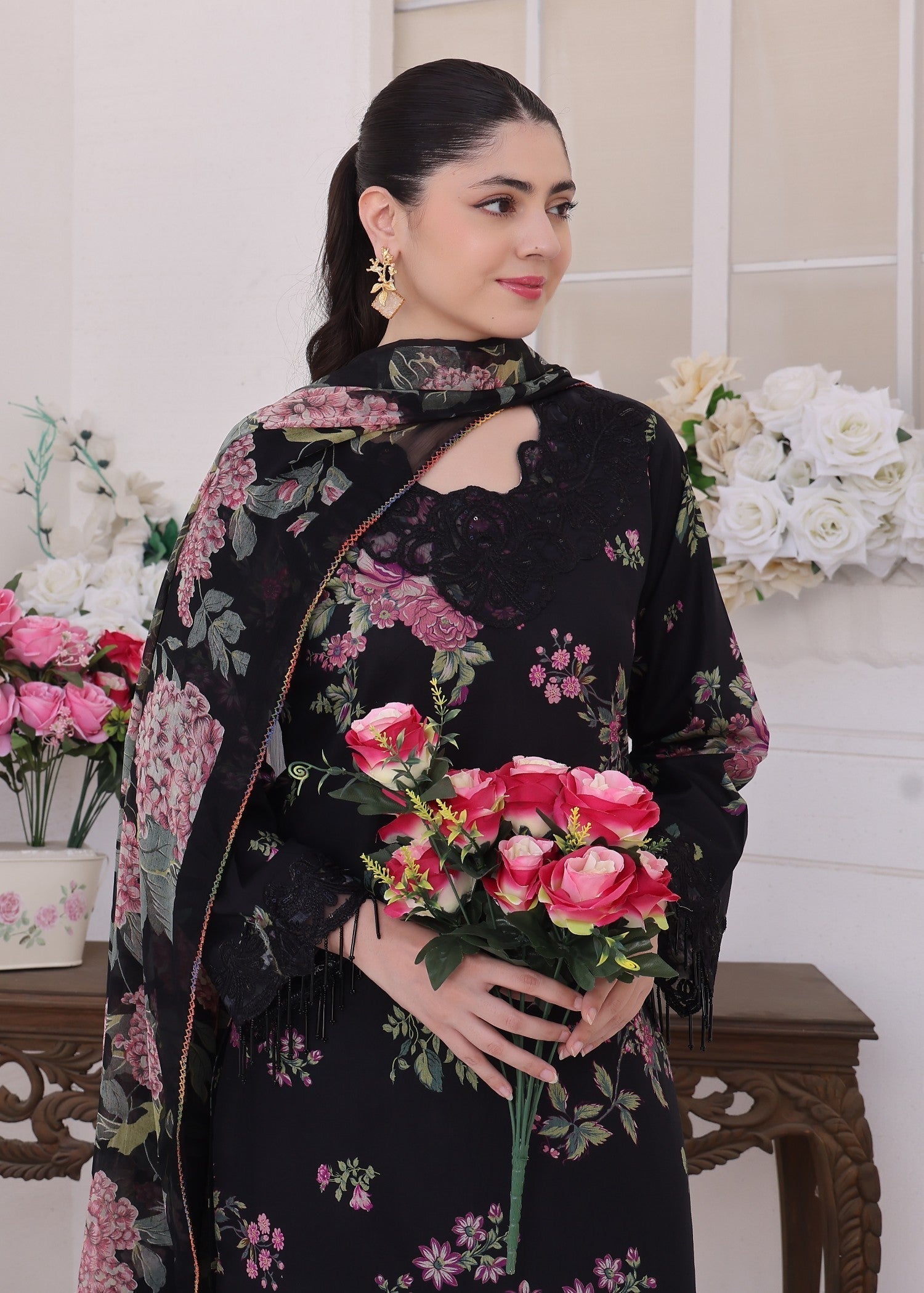Polawn PD LAWN 25 424 | PRET LAWN COLLECTION Women 3pcs