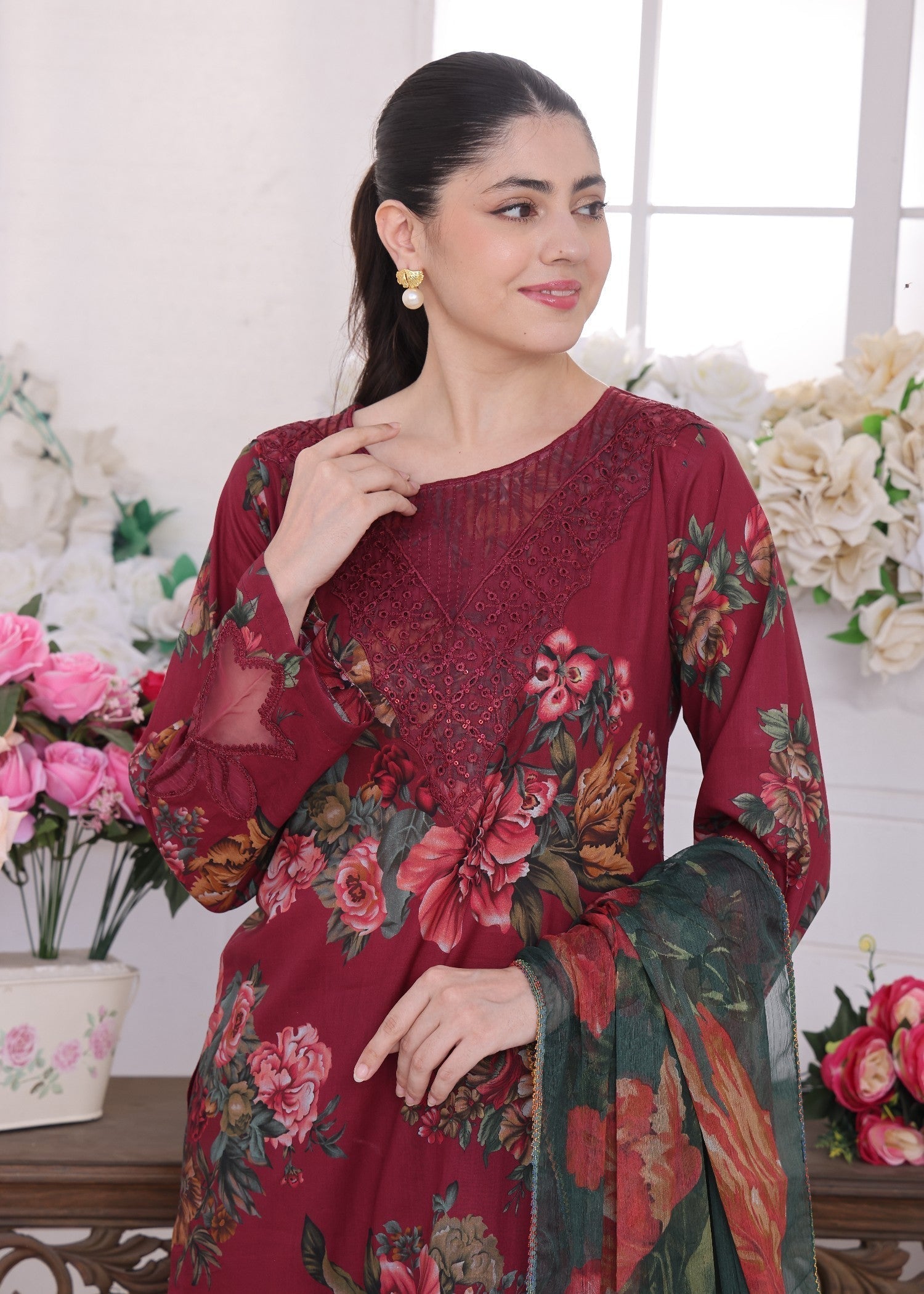 Polawn PD LAWN 25 425 | PRET LAWN COLLECTION Women 3pcs