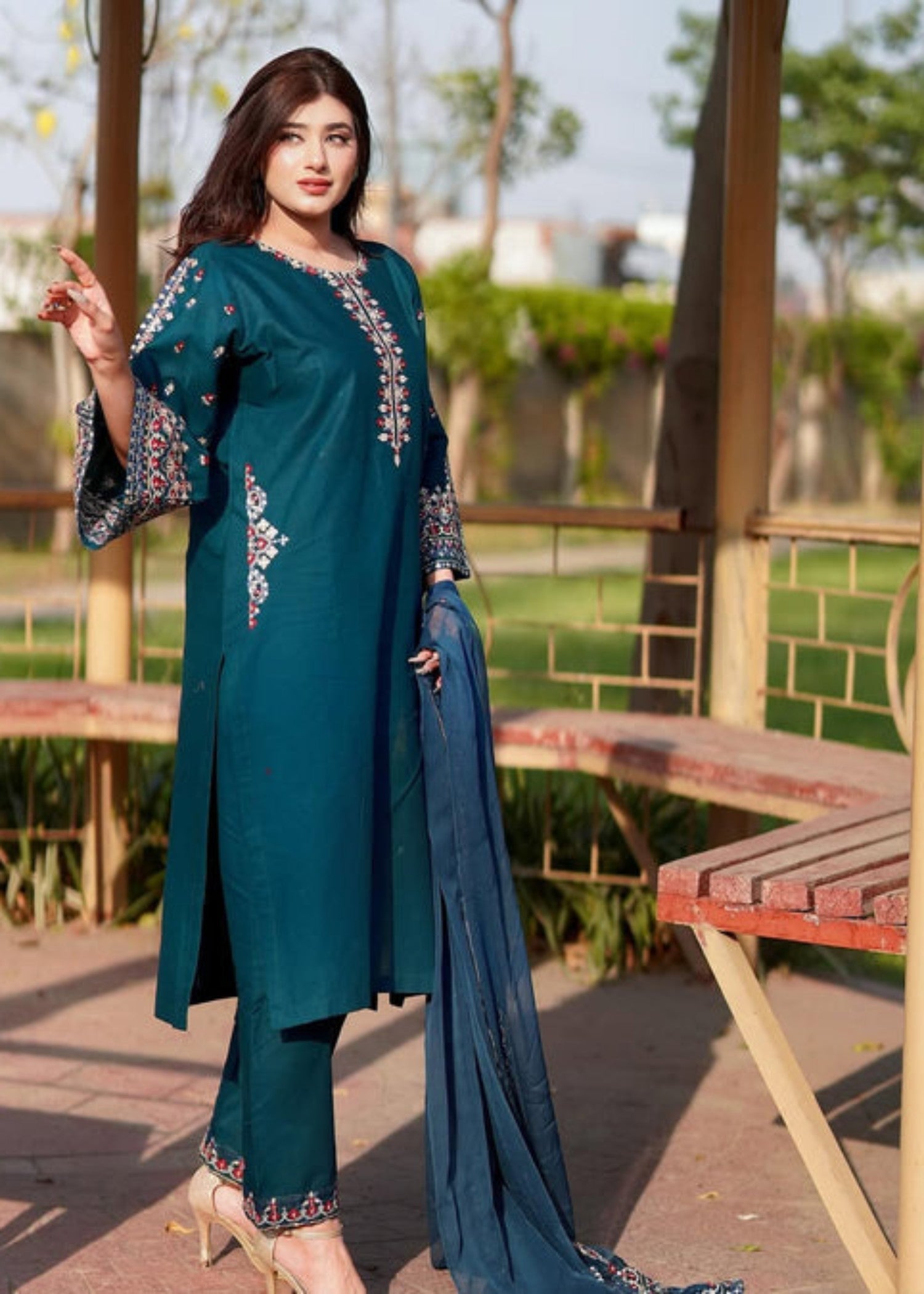 Saifron NISHA LAWN Women 3pcs
