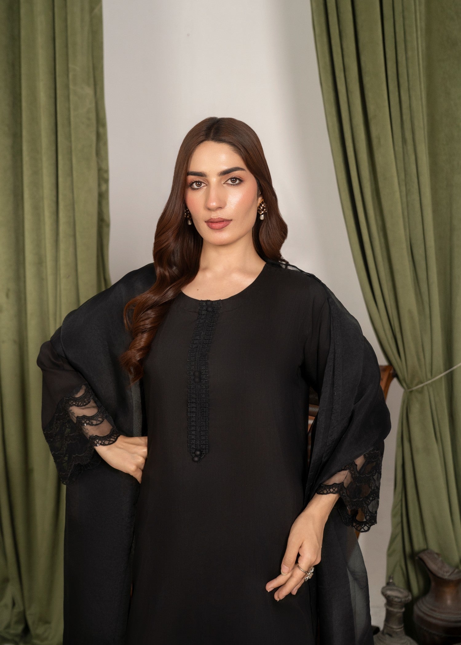 Yolo Pret Embroidered Silk Viscose with Farshi Shalwar FATAH F25 0018 Women 3pcs