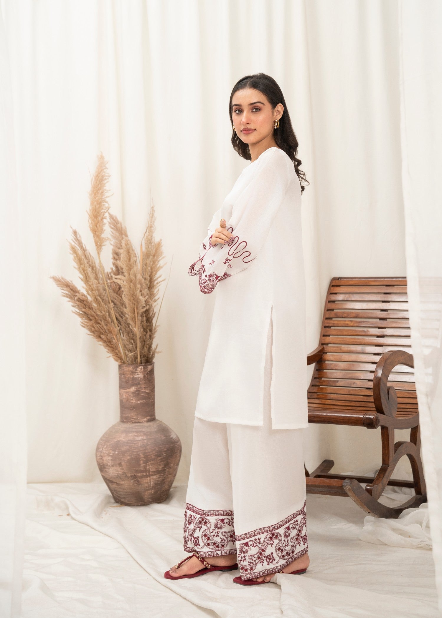Aster Farshi White Rose Women 2pcs