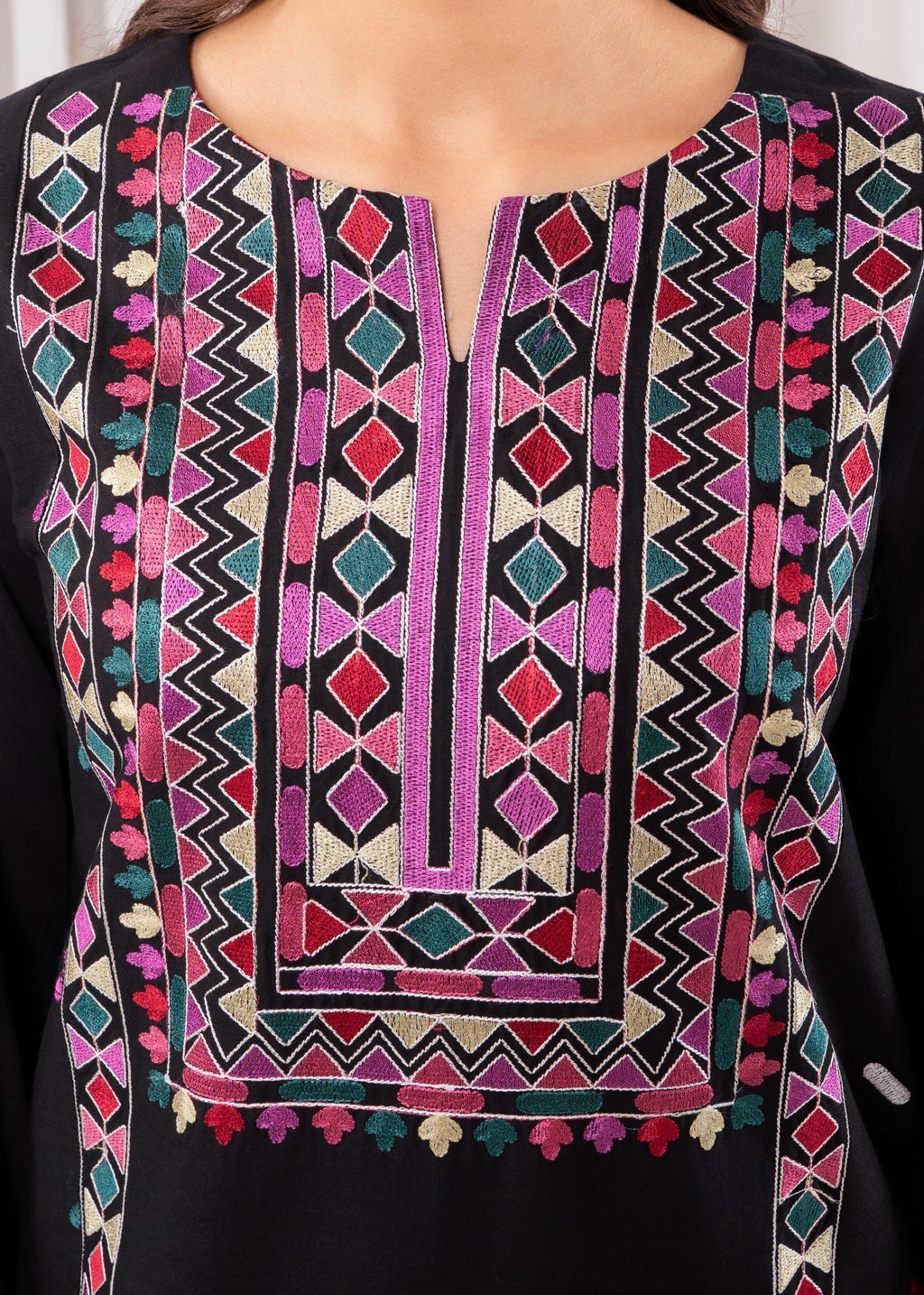 Zoya&Zafar Satrangi Sindh Women 2pcs