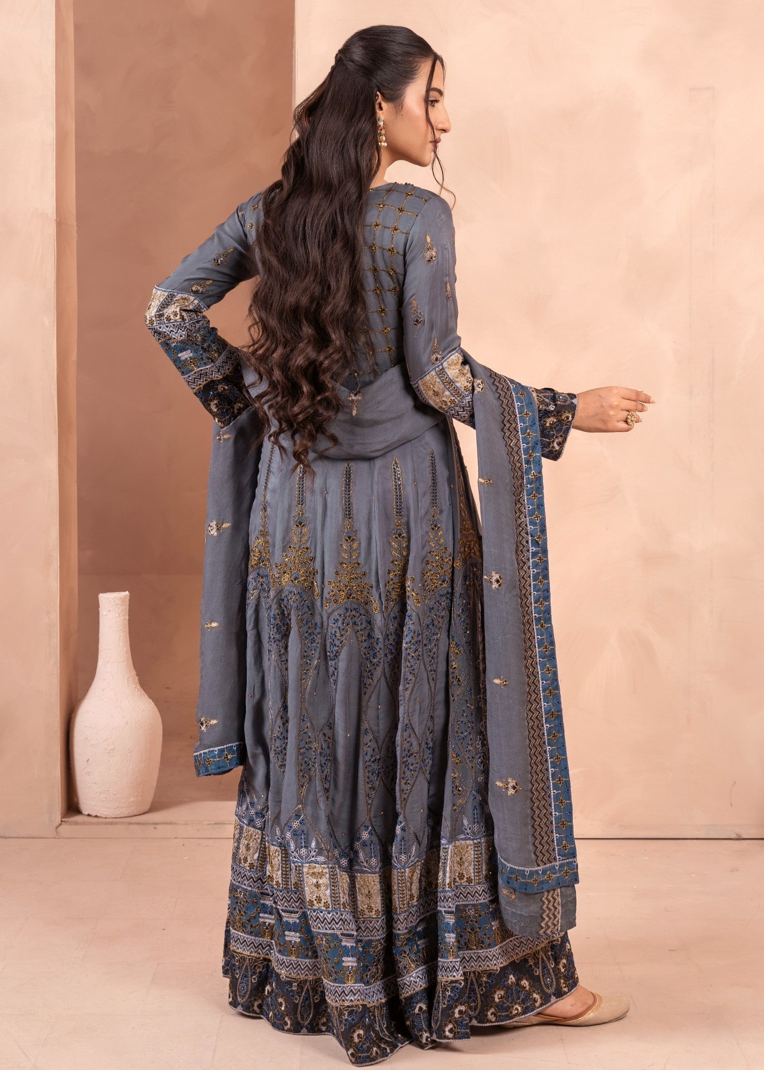 Alliyas_By_Farooqkhalid A 136 G Women 3pcs