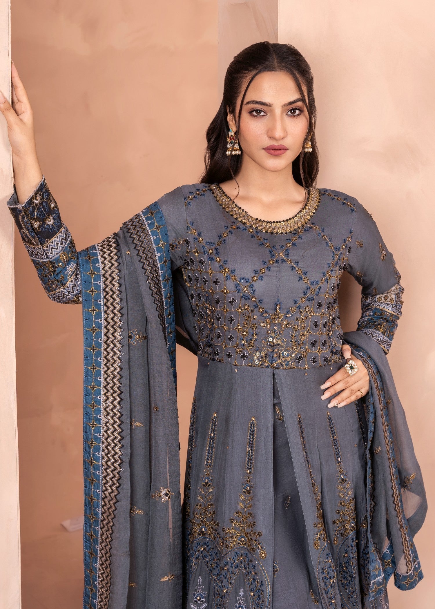 Alliyas_By_Farooqkhalid A 136 G Women 3pcs