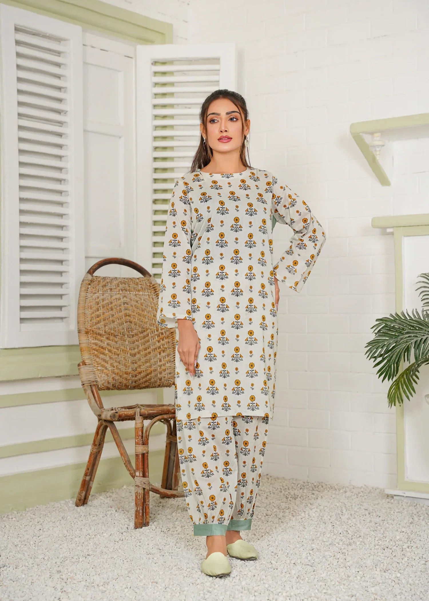 Qurb Twinkle Daisy Women 2pcs